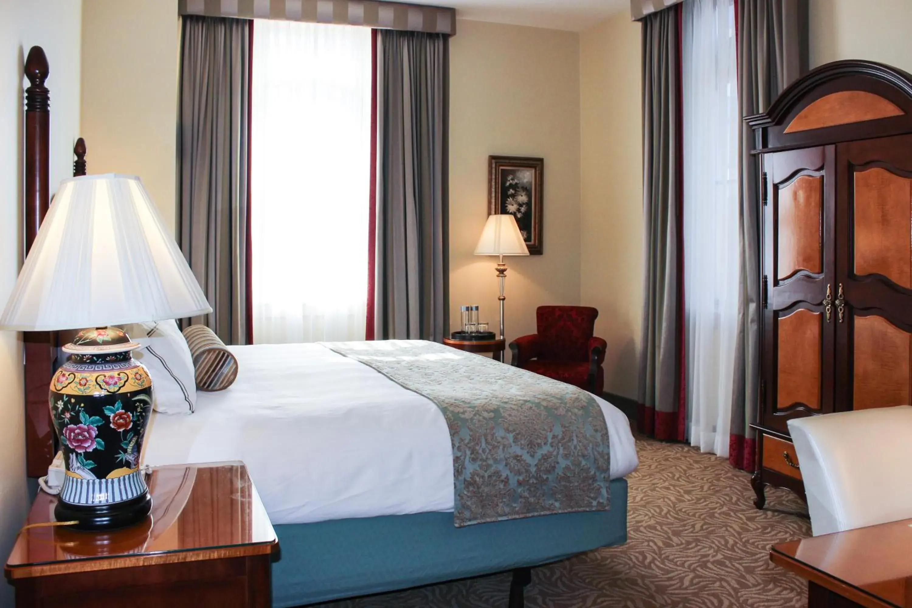 Photo of the whole room, Bed in Hotel Providence Photo of the whole room, Bed in Hotel Providence