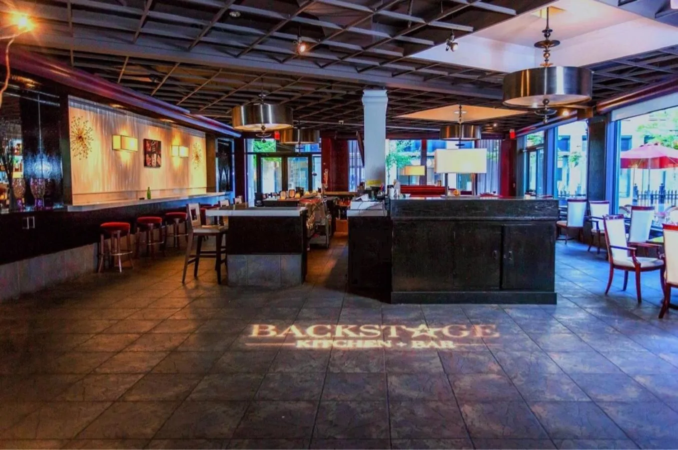 Restaurant/places to eat in Hotel Providence