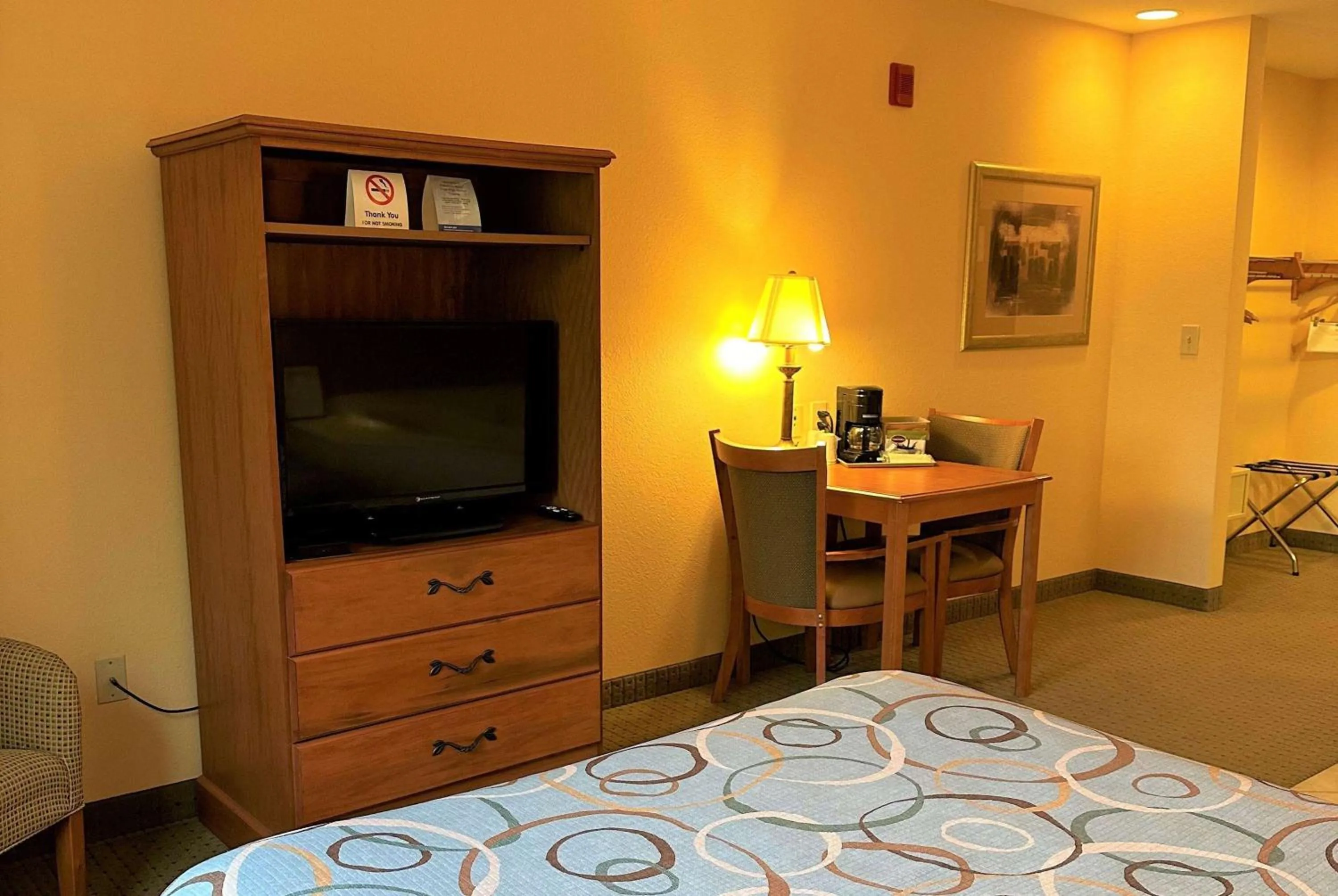 Photo of the whole room, Bed in Super 8 by Wyndham Topeka at Forbes Landing