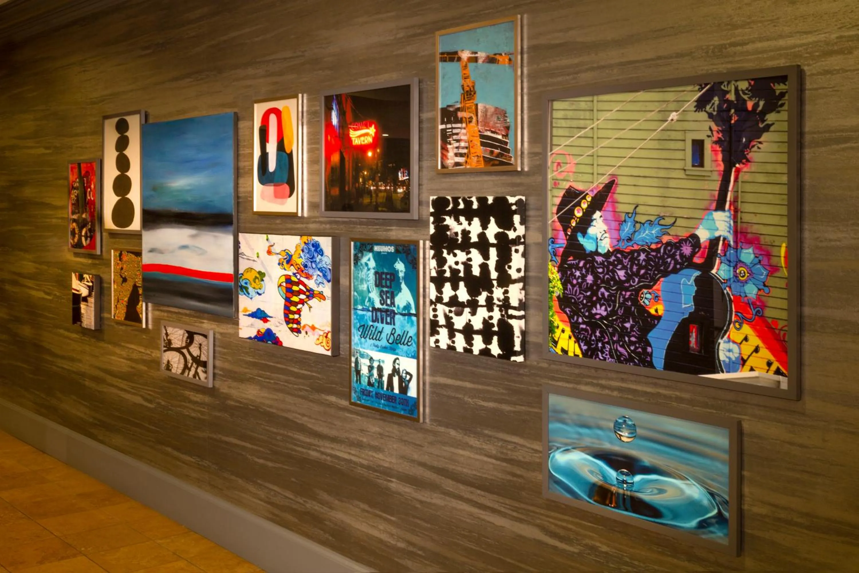 Decorative detail in Silver Cloud Hotel - Seattle Broadway