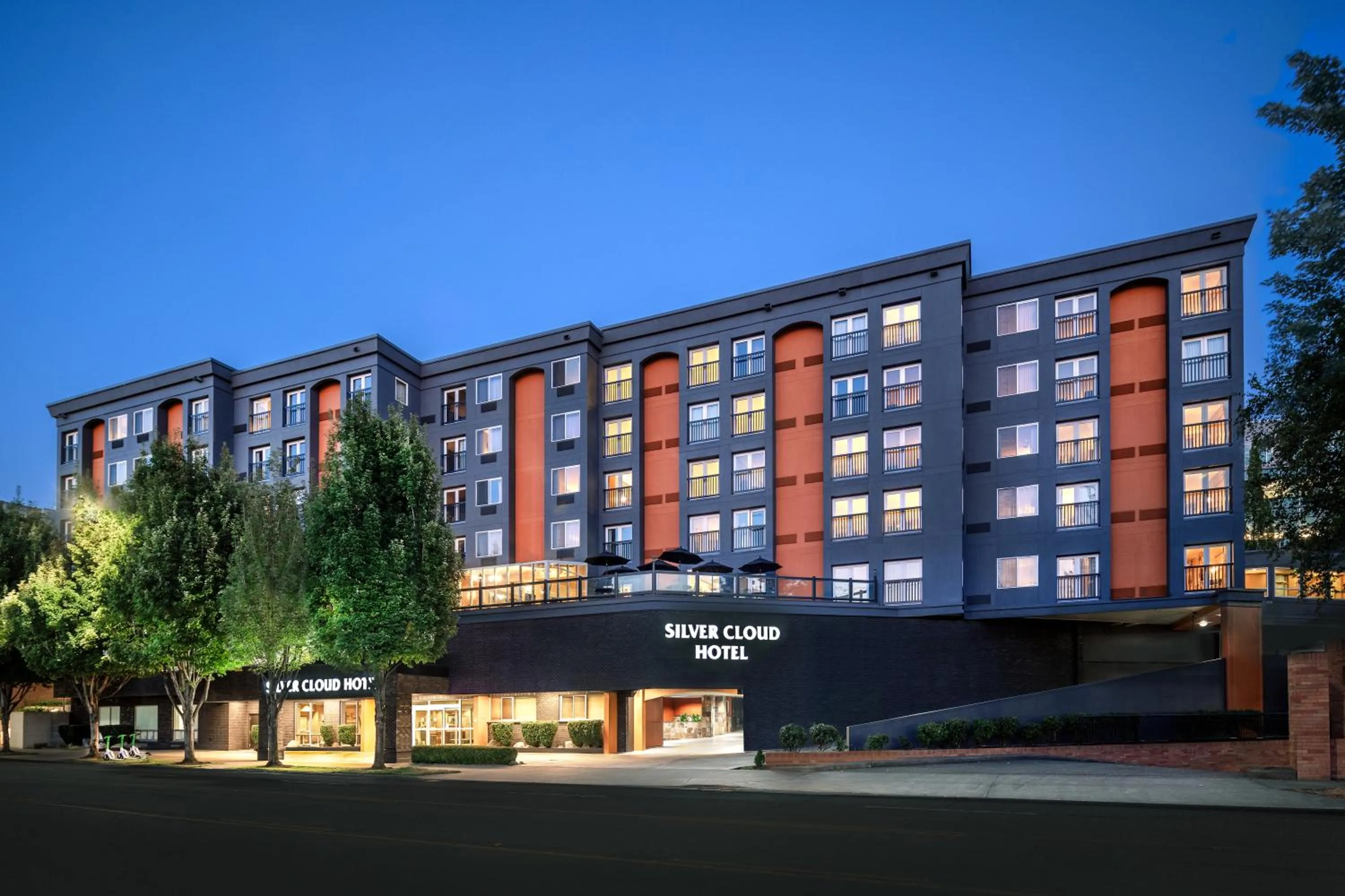 Property building in Silver Cloud Hotel - Seattle Lake Union