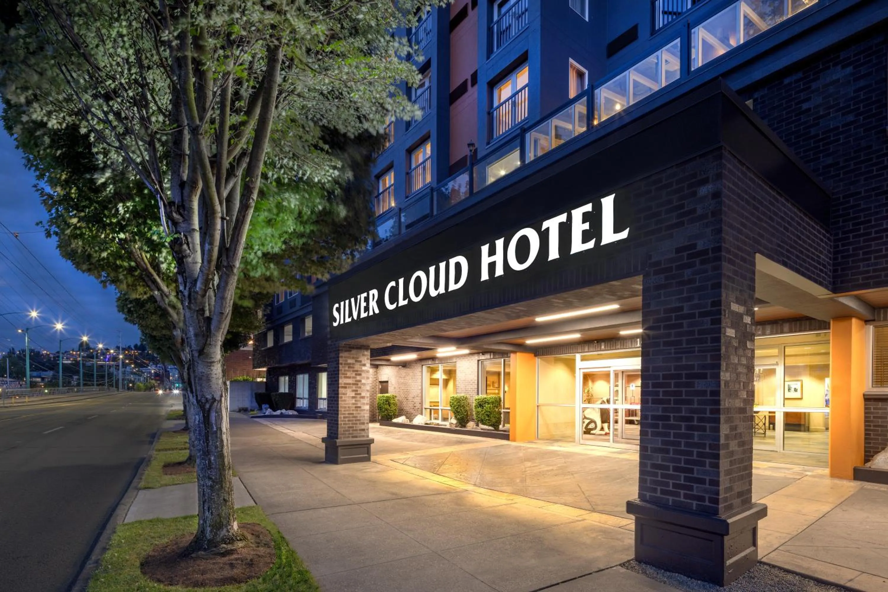 Property building in Silver Cloud Hotel - Seattle Lake Union