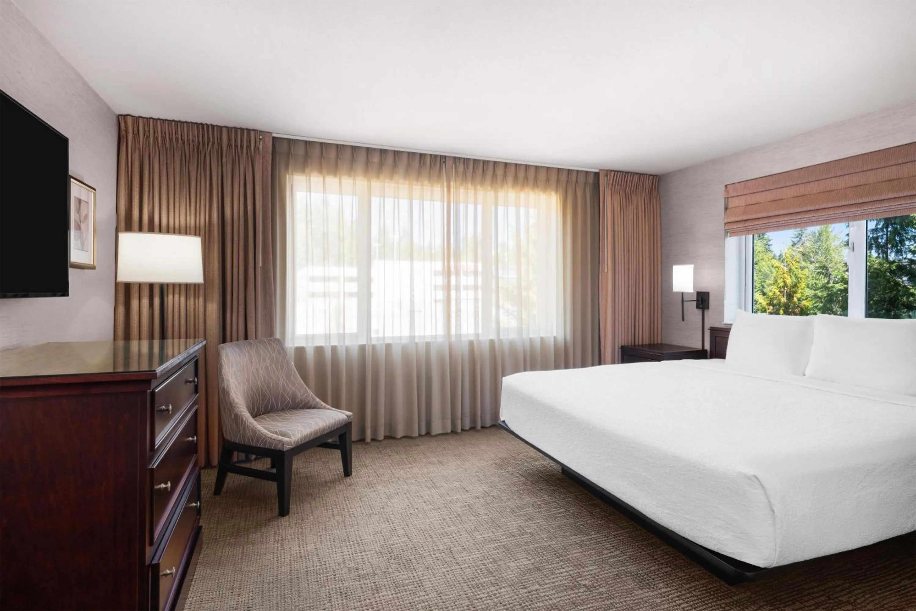 Bedroom, Bed in Eastgate Hotel - BW Signature Collection