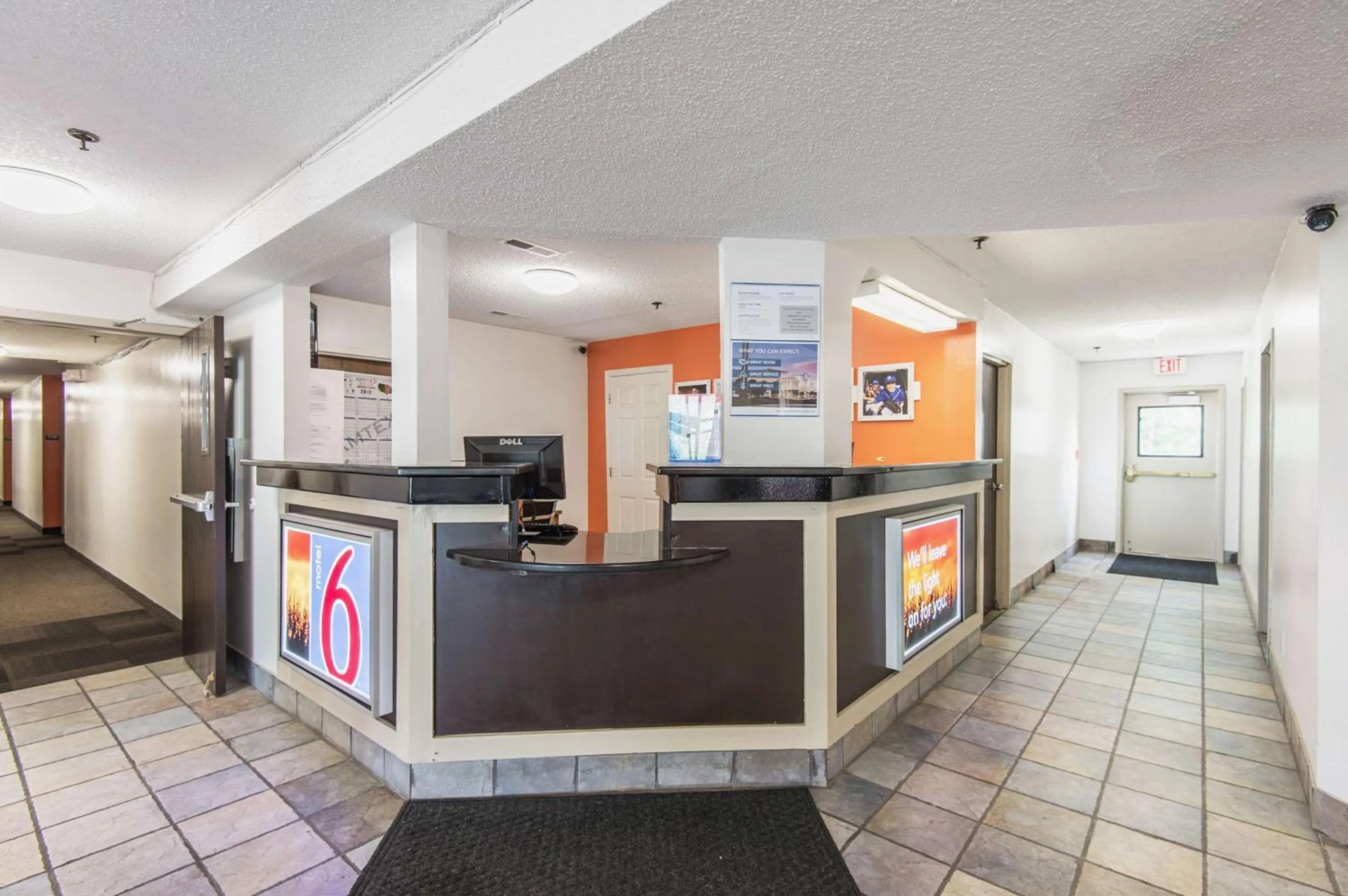 Lobby or reception in Motel 6-Lawrence, KS