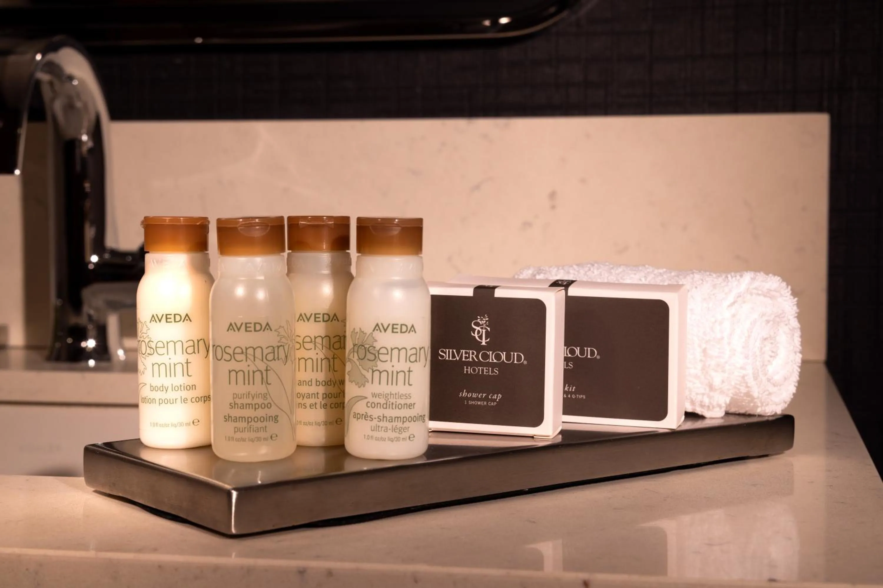 Bathroom in Silver Cloud Hotel Tacoma Waterfront