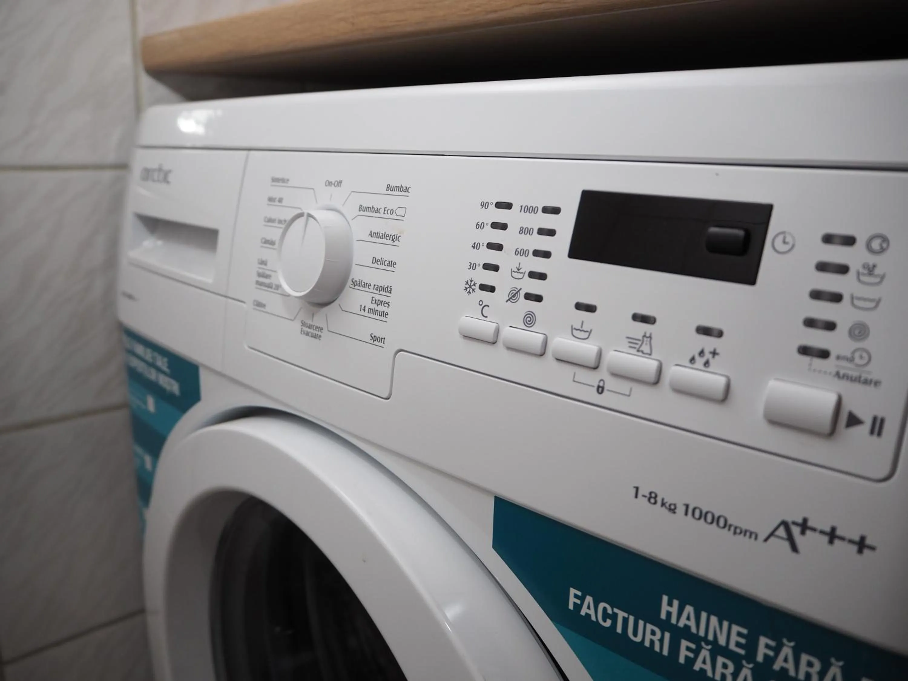 Communal kitchen in Sleep Inn Hostel