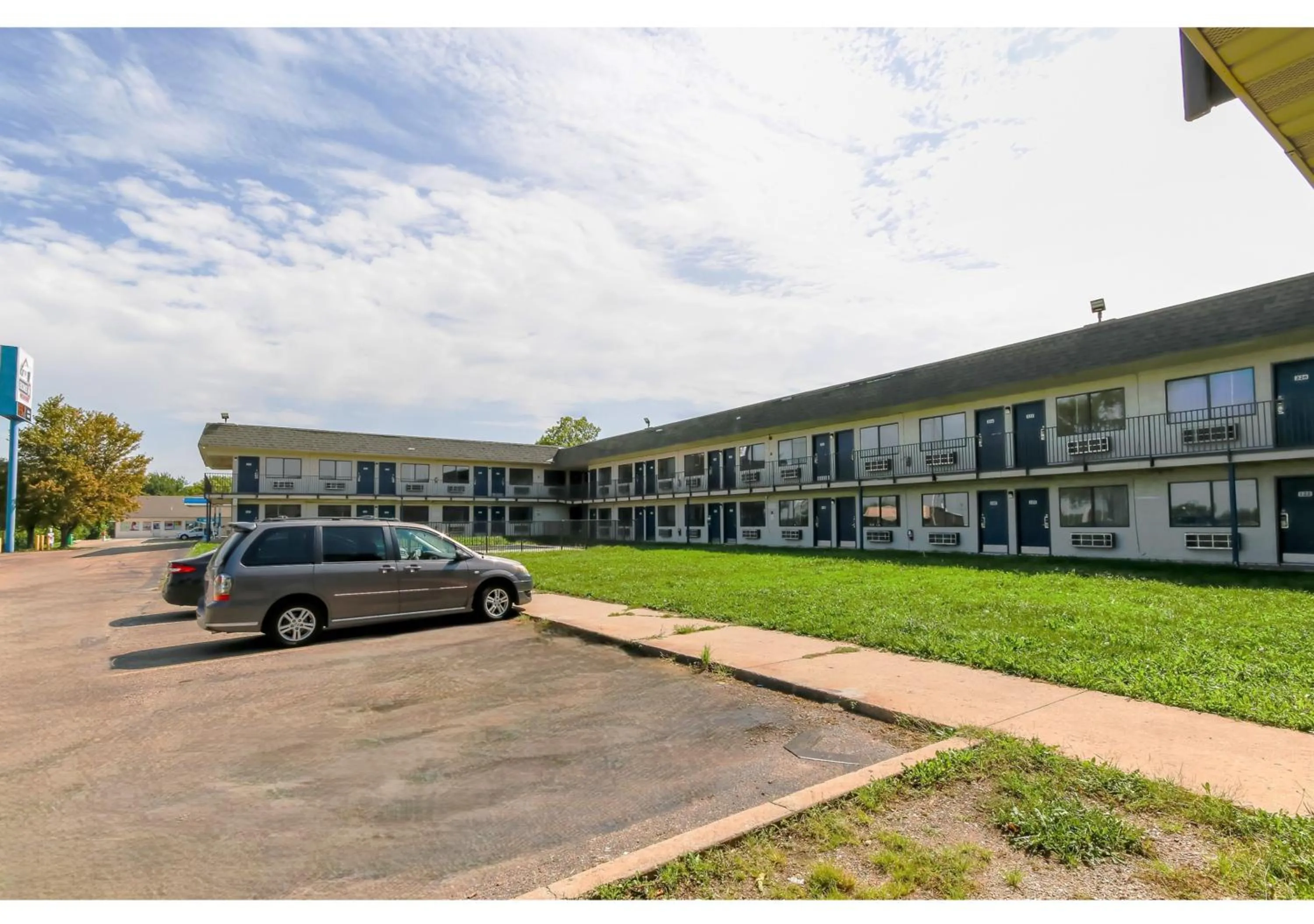 Parking in Home 6 by Townhouse Topeka KS I 70