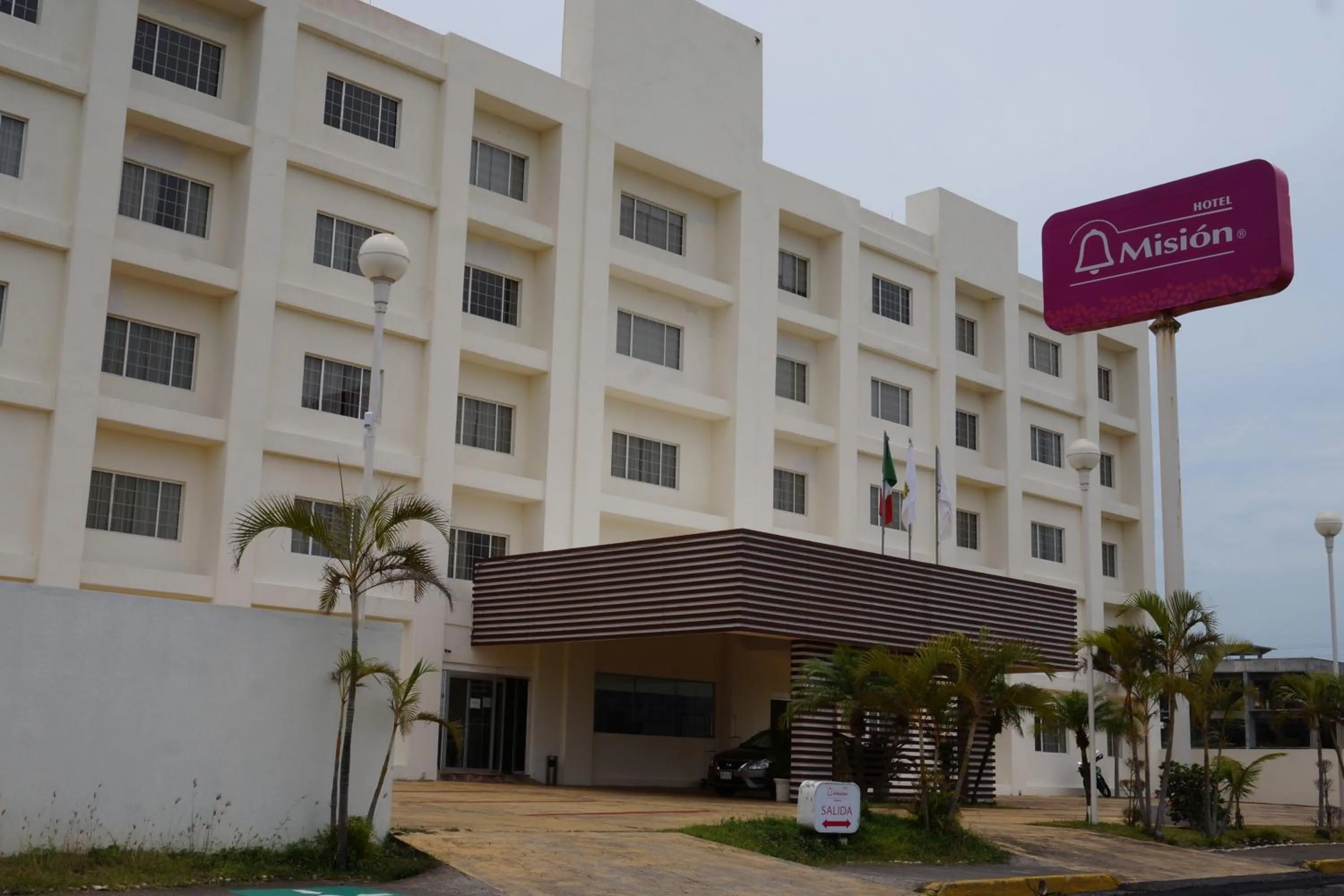 Facade/entrance in Mision Veracruz