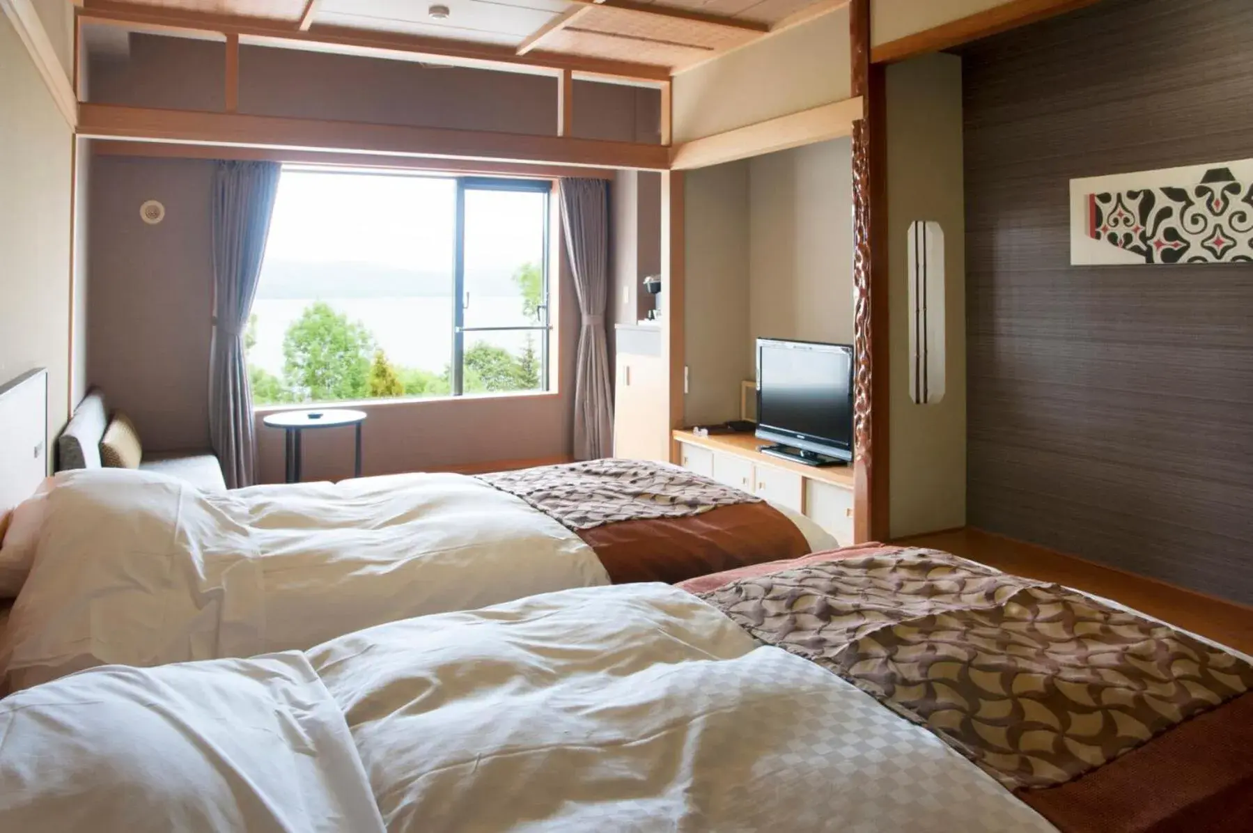 Japanese-Style Twin Room -Lake View-Wings BLD - Buffet Breakfast + Buffet Dinner Included - Non-Smoking in Akan Yuku no Sato Tsuruga Japanese-Style Twin Room -Lake View-Wings BLD - Buffet Breakfast + Buffet Dinner Included - Non-Smoking in Akan Yuku no Sato Tsuruga