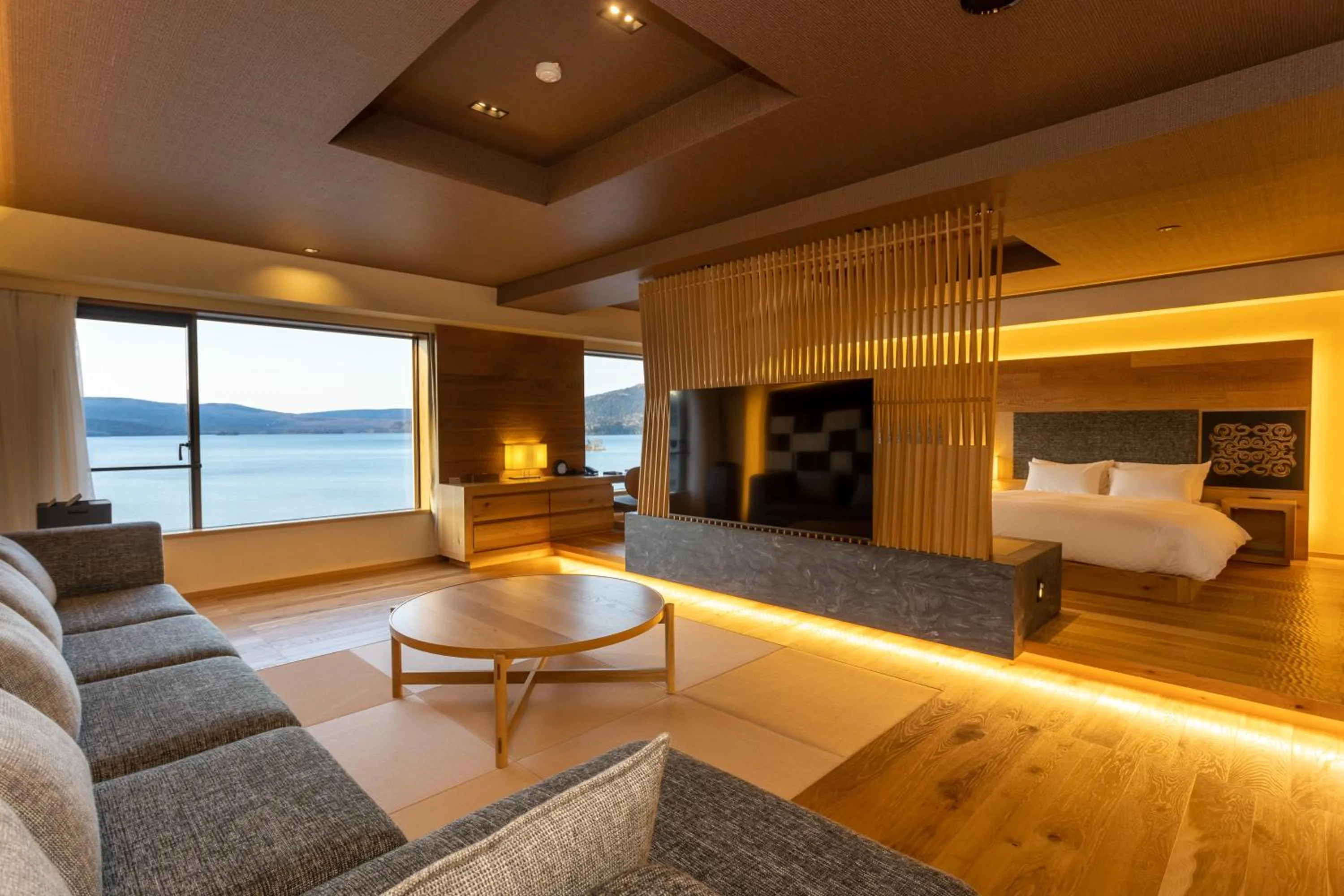 Photo of the whole room, Bed in Akan Yuku no Sato Tsuruga