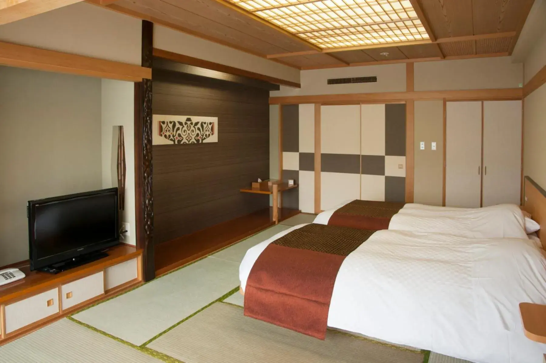 Japanese-Style Twin Room - Buffet Breakfast + Buffet Dinner Included - Non-Smoking - Wings BLD in Akan Yuku no Sato Tsuruga Japanese-Style Twin Room - Buffet Breakfast + Buffet Dinner Included - Non-Smoking - Wings BLD in Akan Yuku no Sato Tsuruga