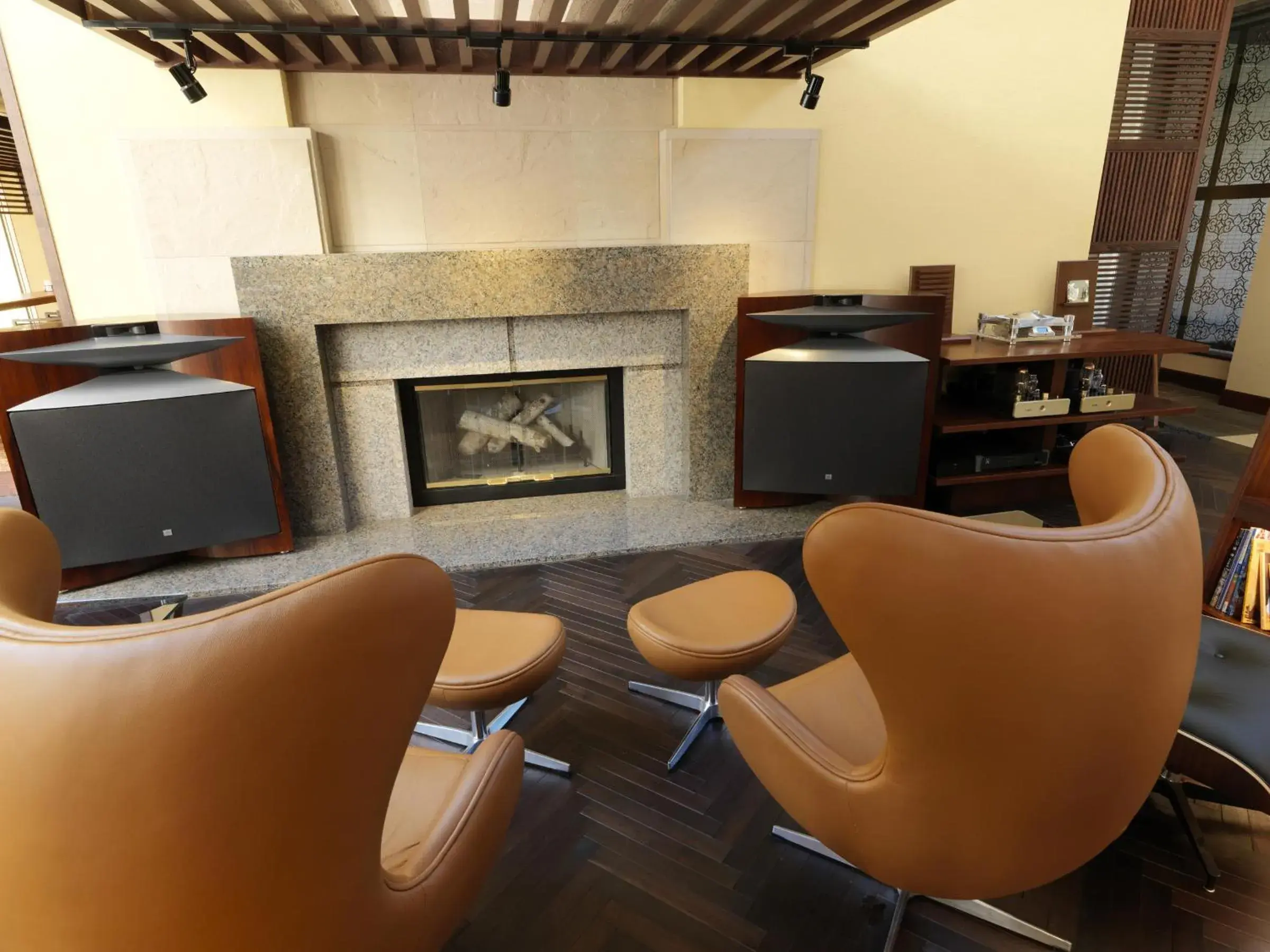 Lounge or bar in Jozankei Tsuruga Resort Spa Mori no Uta Lounge or bar in Jozankei Tsuruga Resort Spa Mori no Uta