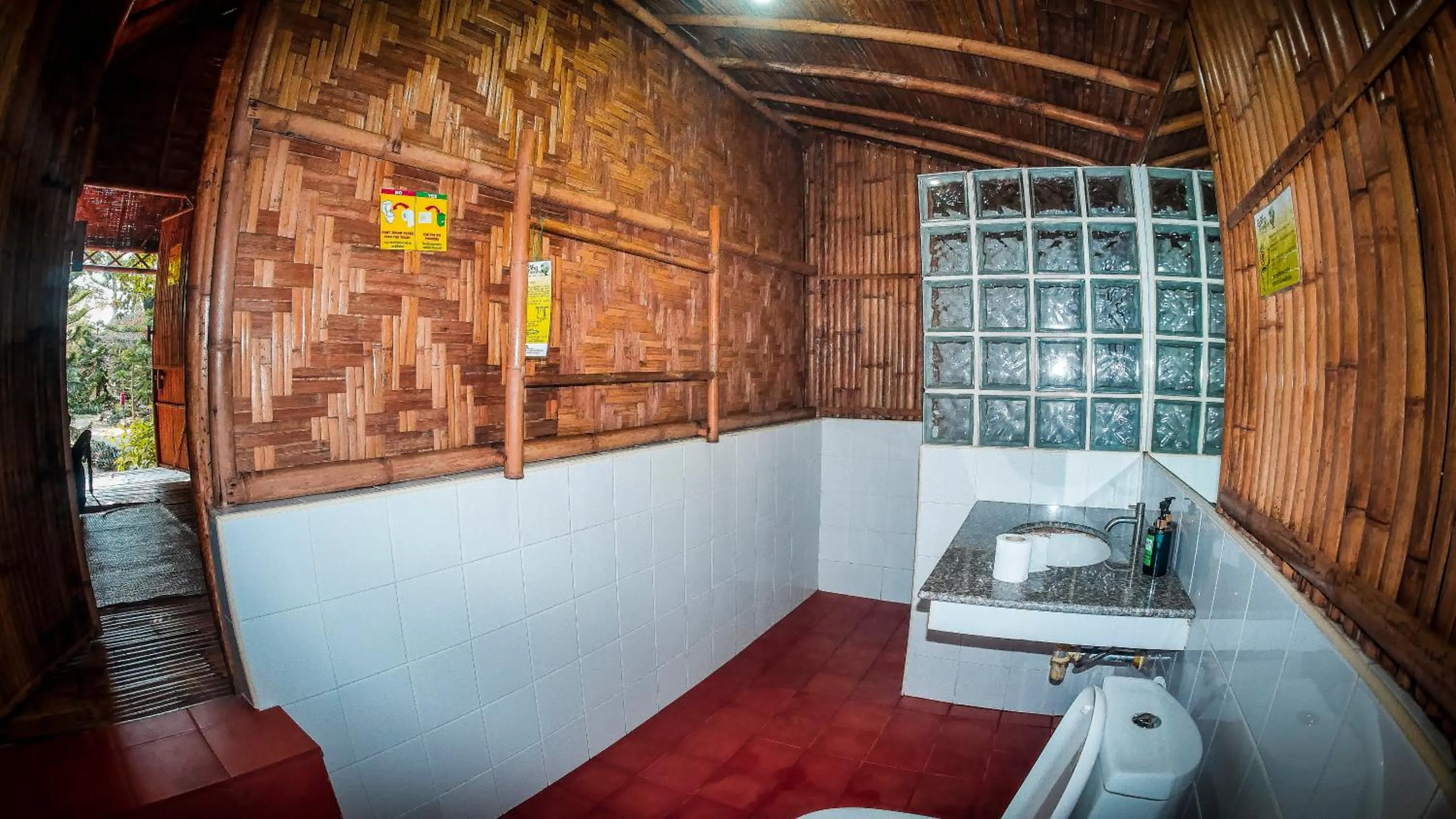 Bathroom in Green View Beach Resort
