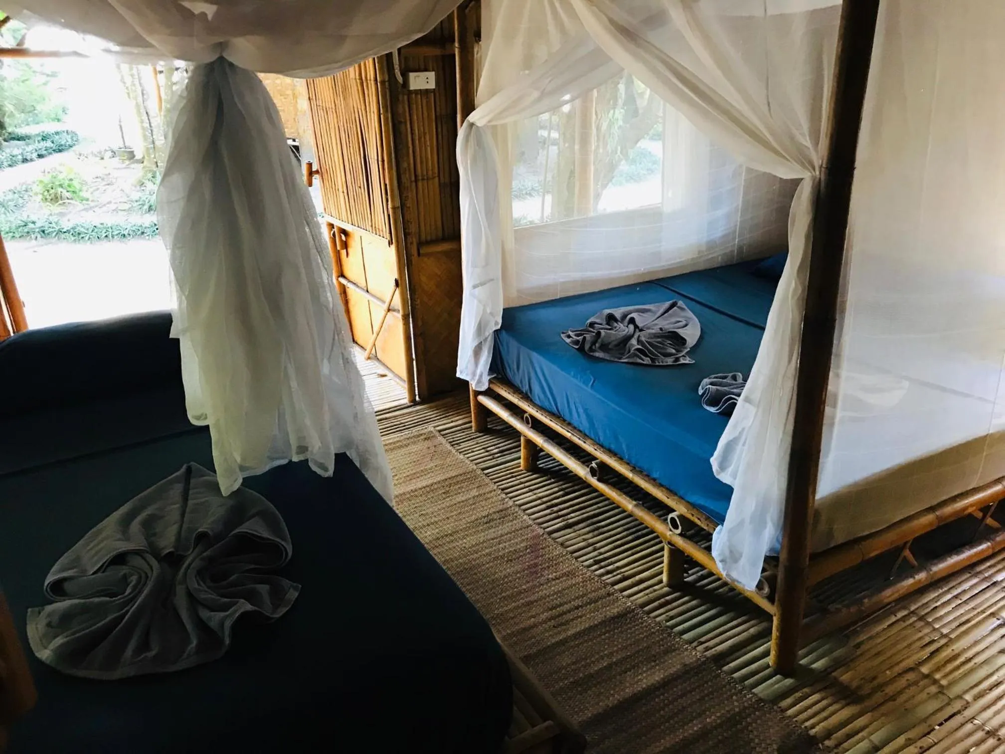 Bed in Green View Beach Resort