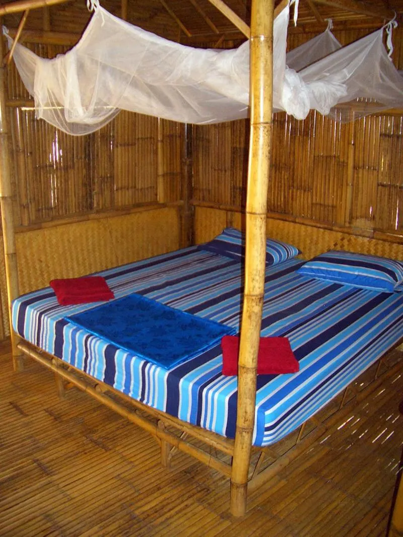 Bed in Green View Beach Resort