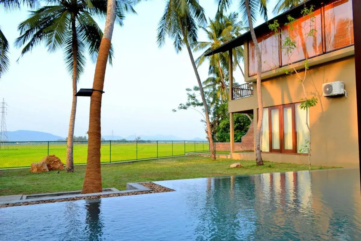 Swimming pool in Kethaka Aga Swimming pool in Kethaka Aga