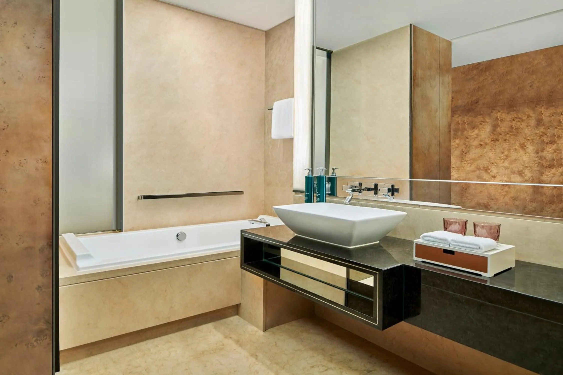 Bathroom in Hilton Guangzhou Tianhe