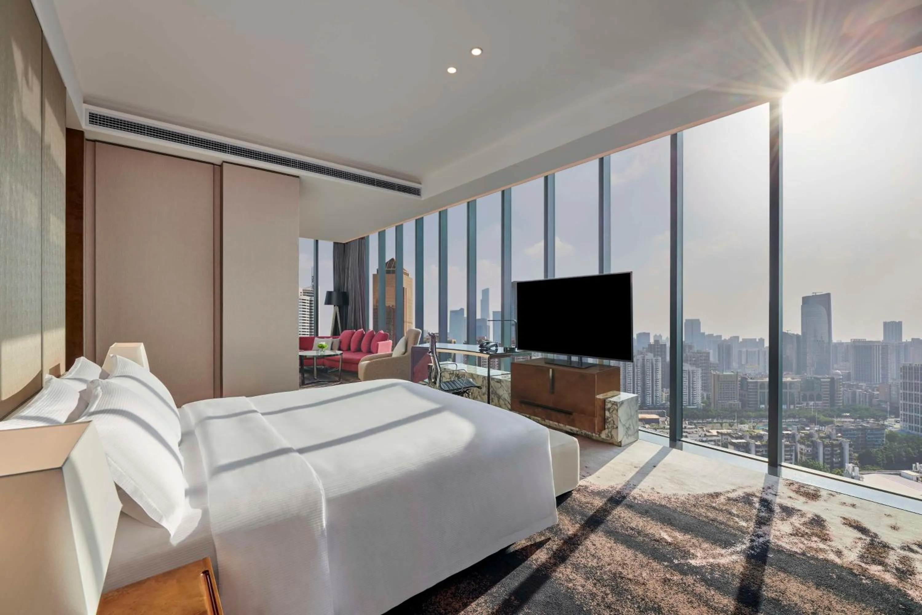 Bed in Hilton Guangzhou Tianhe