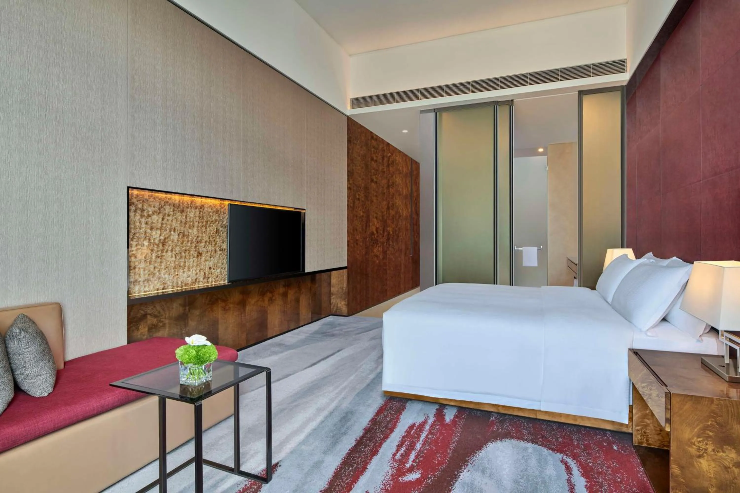 Bed in Hilton Guangzhou Tianhe