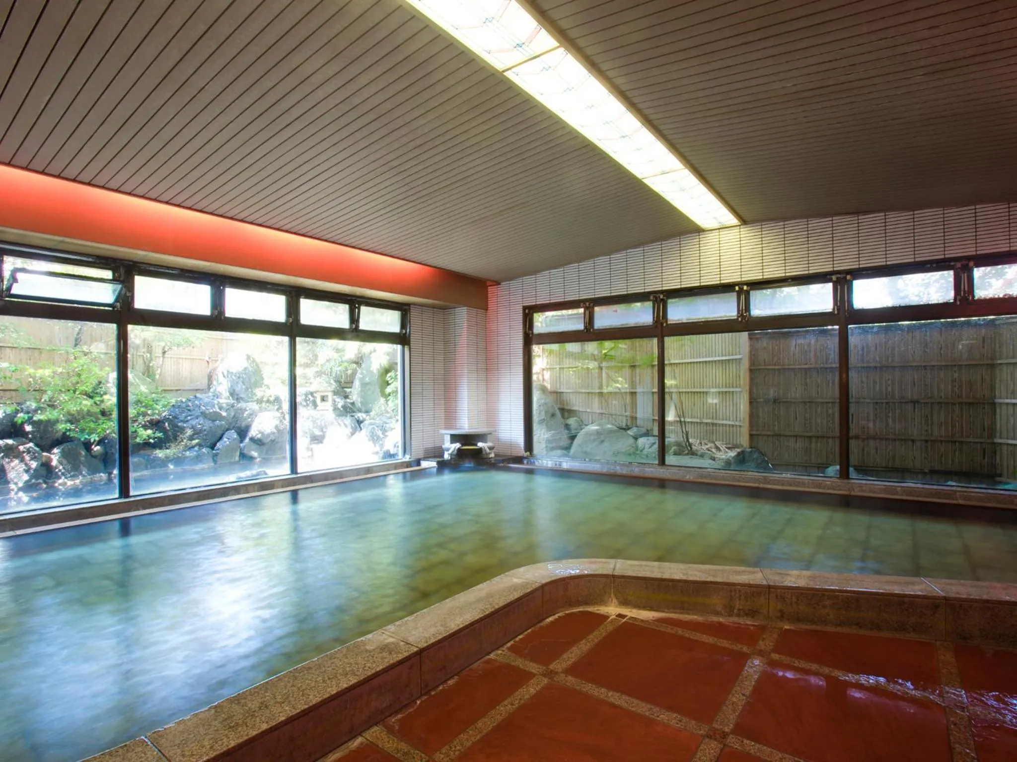 Hot Spring Bath in Hoseikan