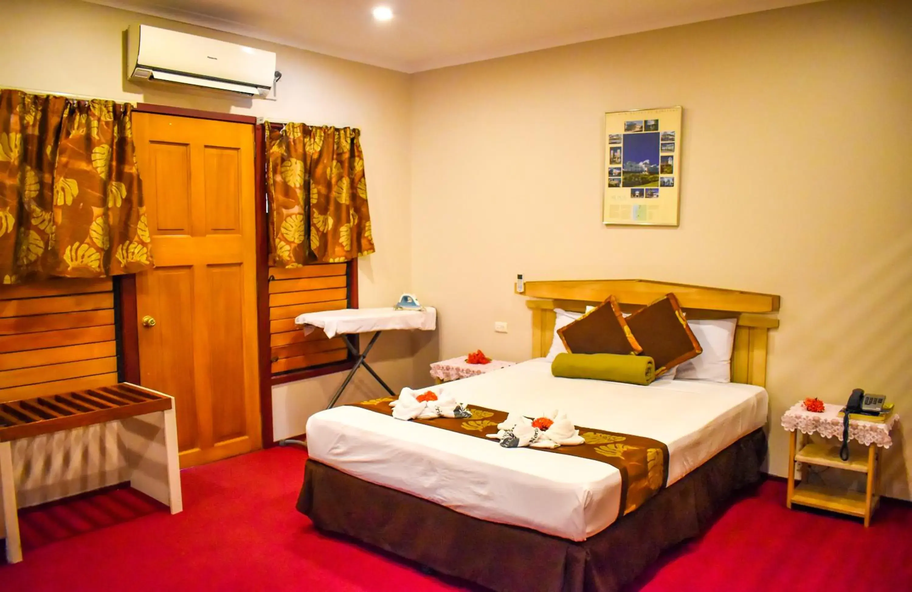 Bed in Grand Eastern Hotel Bed in Grand Eastern Hotel