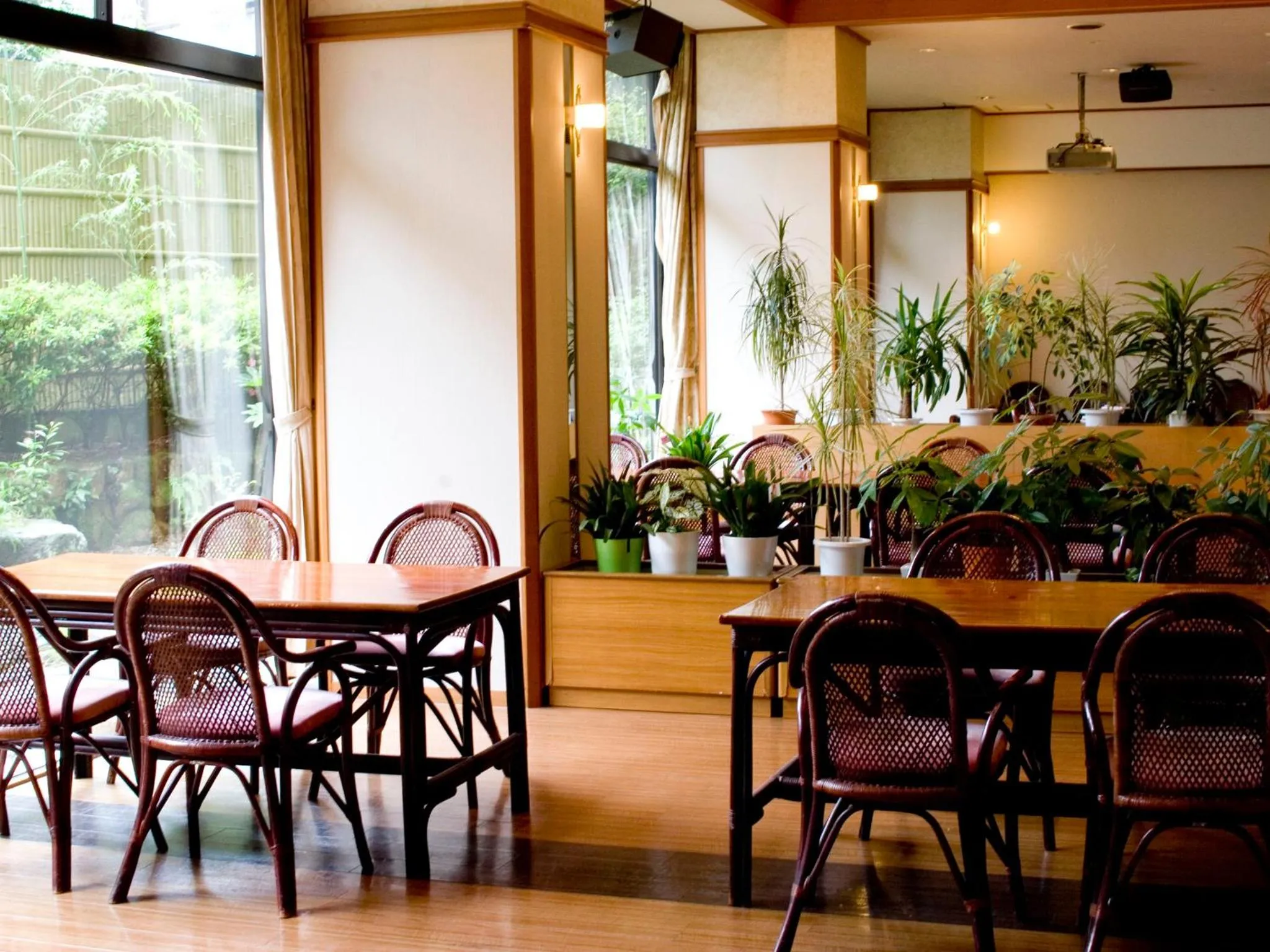 Communal lounge/ TV room in Ryotei Yamanoi