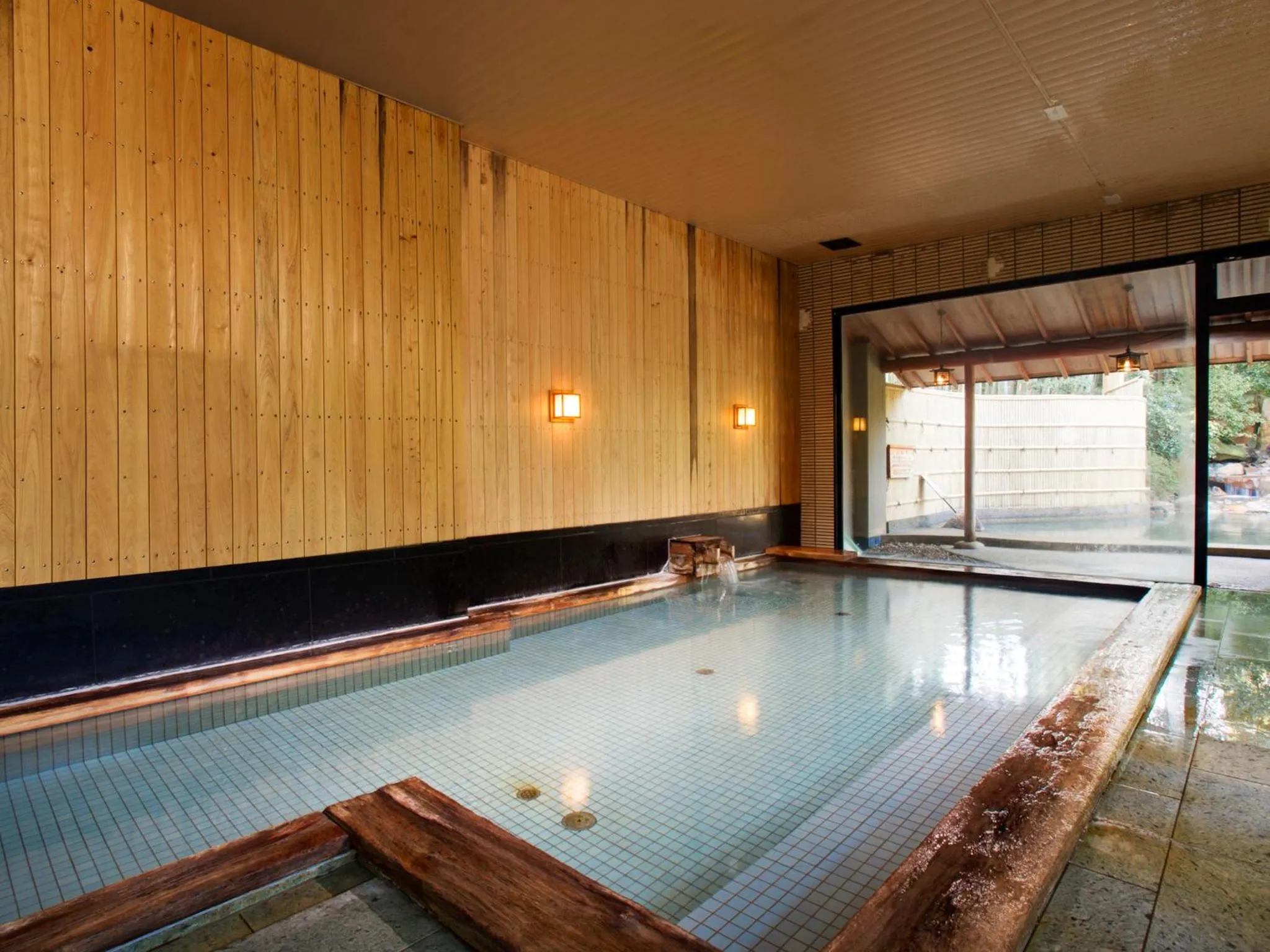 Hot Spring Bath in Ryotei Yamanoi