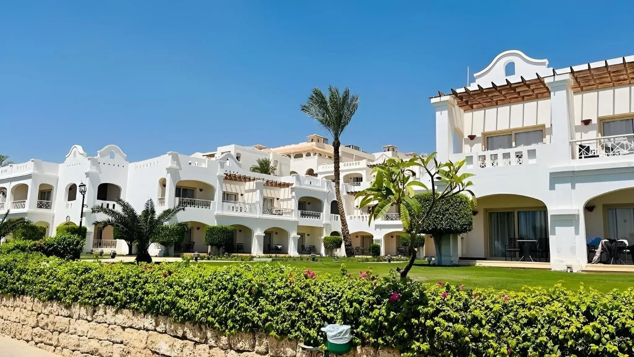 Property building in Continental Plaza Beach Resort Property building in Continental Plaza Beach Resort