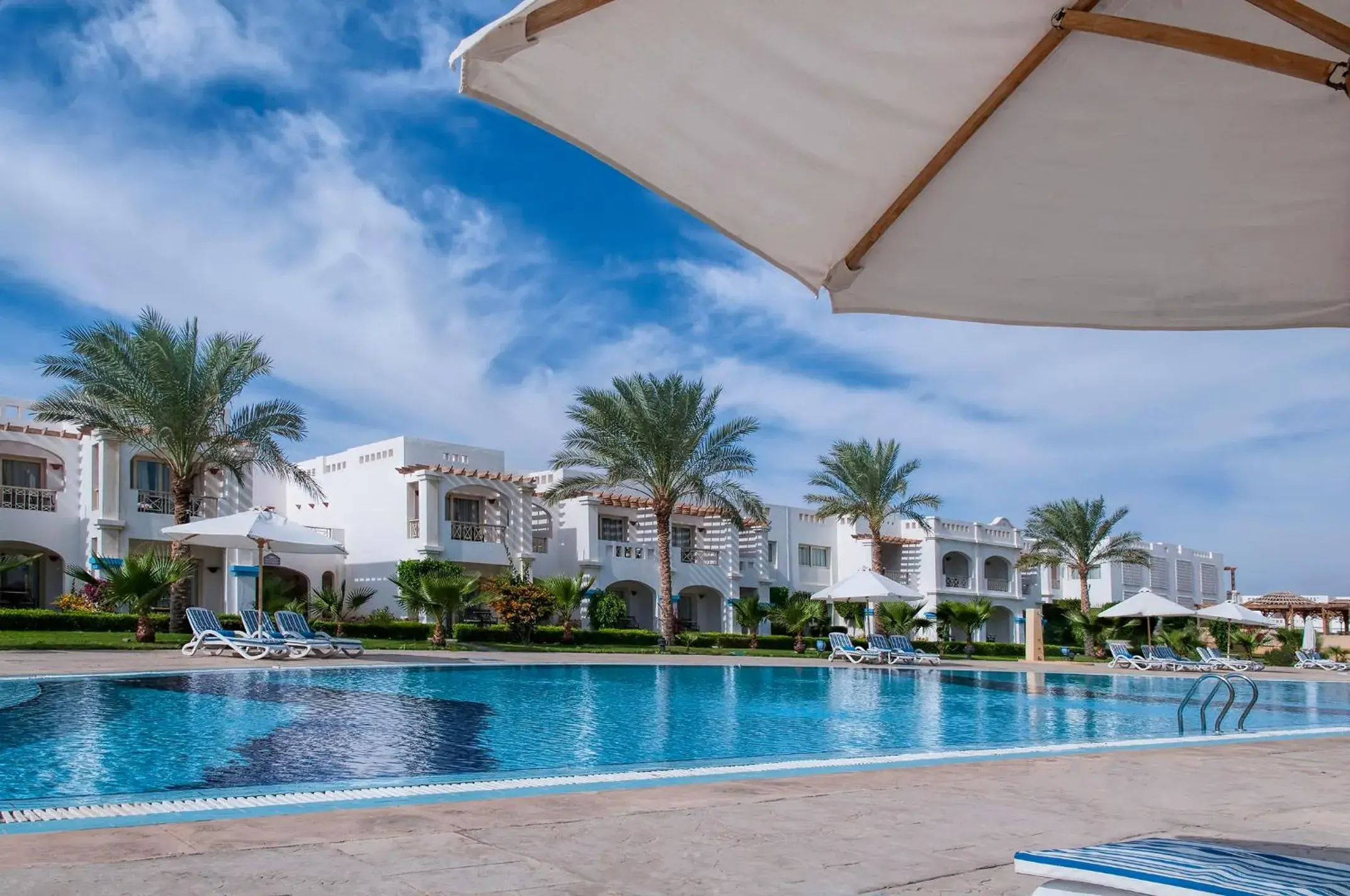 Property building in Continental Plaza Beach Resort Property building in Continental Plaza Beach Resort