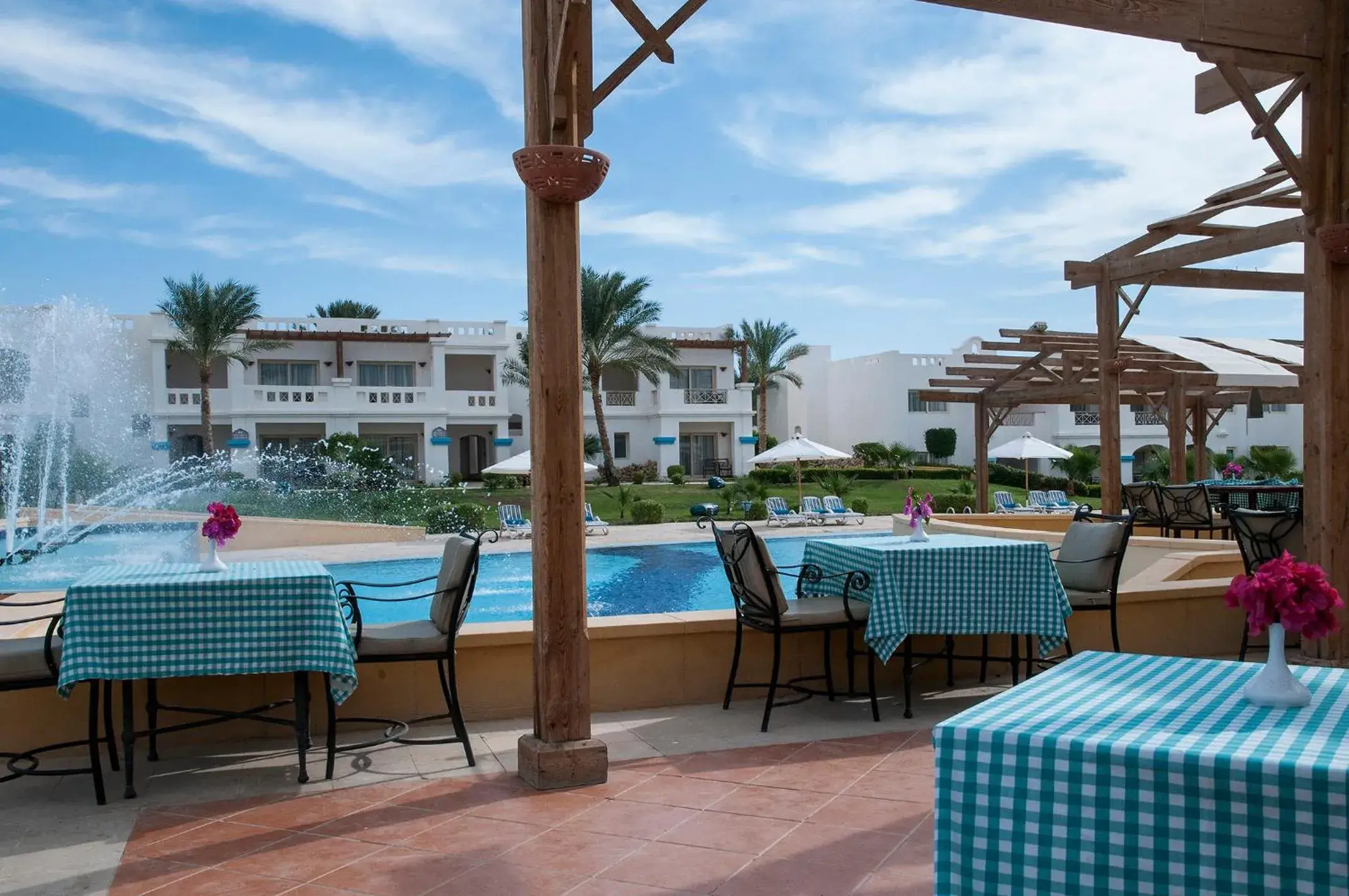 Restaurant/places to eat in Continental Plaza Beach Resort Restaurant/places to eat in Continental Plaza Beach Resort