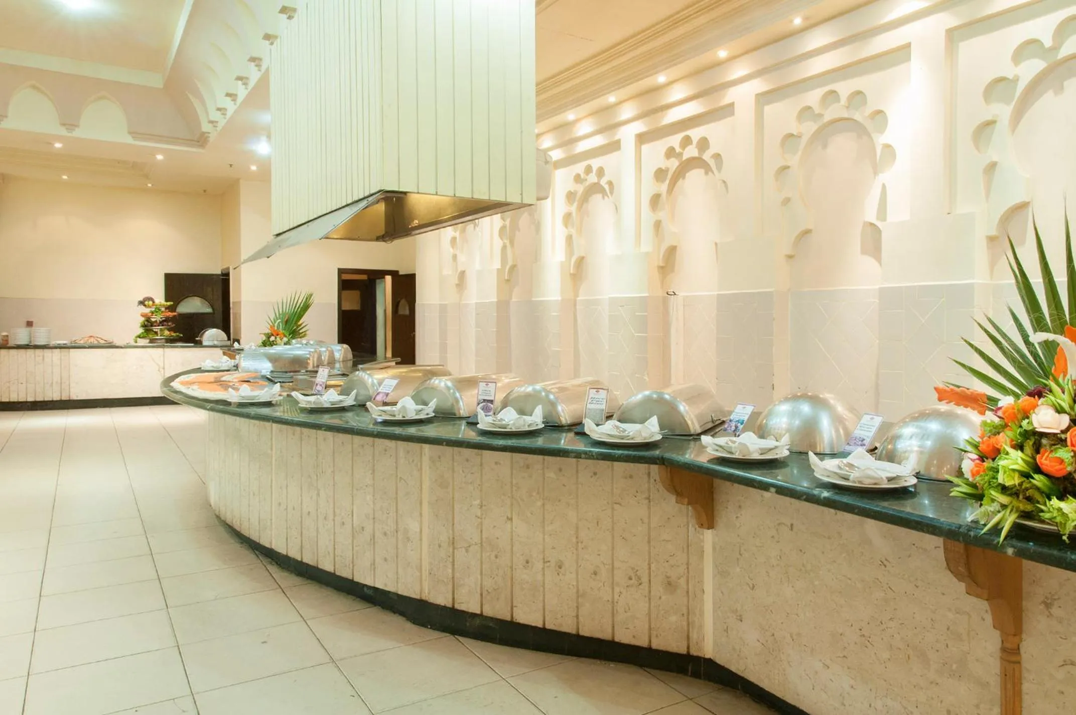 Restaurant/places to eat in Continental Plaza Beach Resort