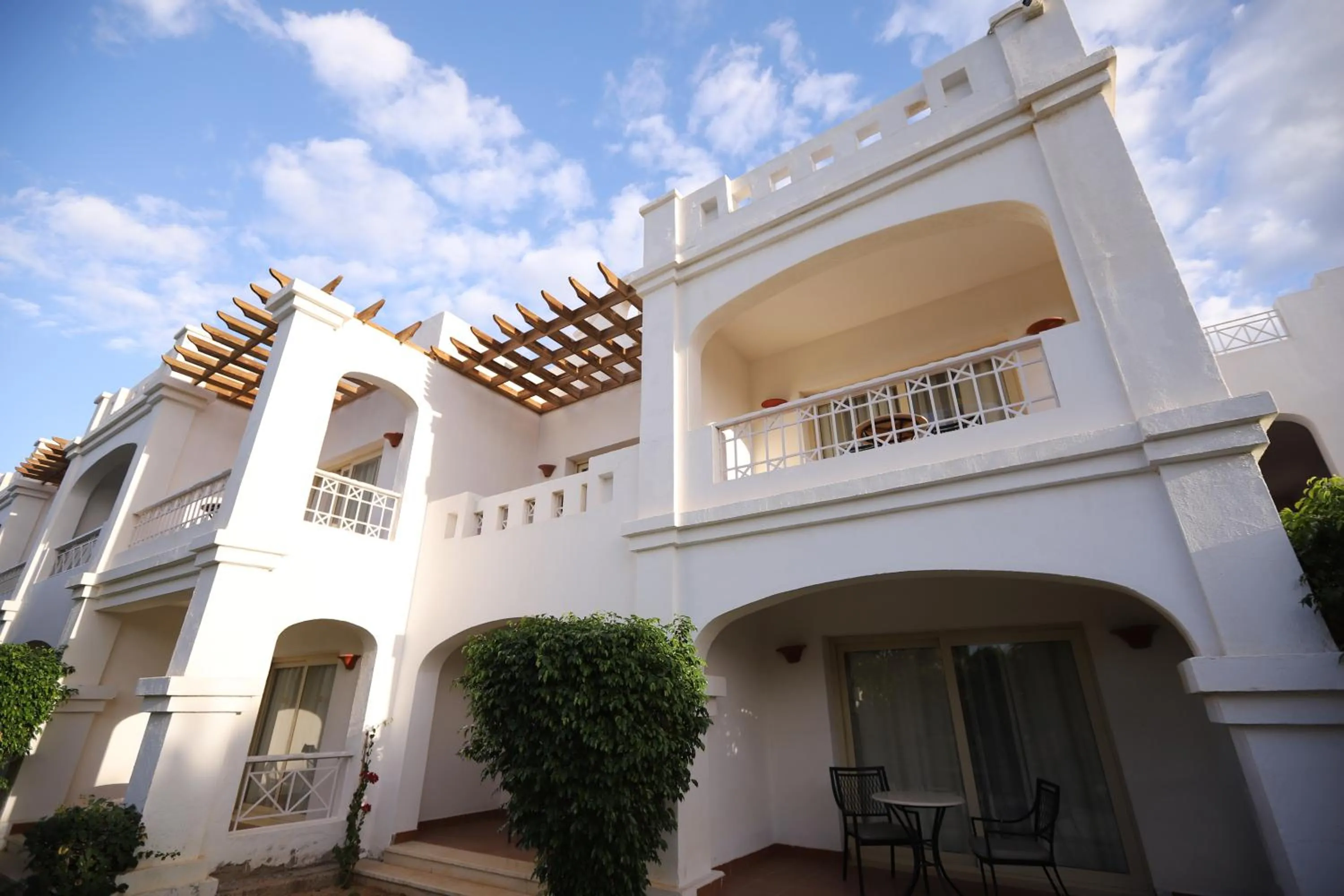 Balcony/Terrace in Continental Plaza Beach Resort