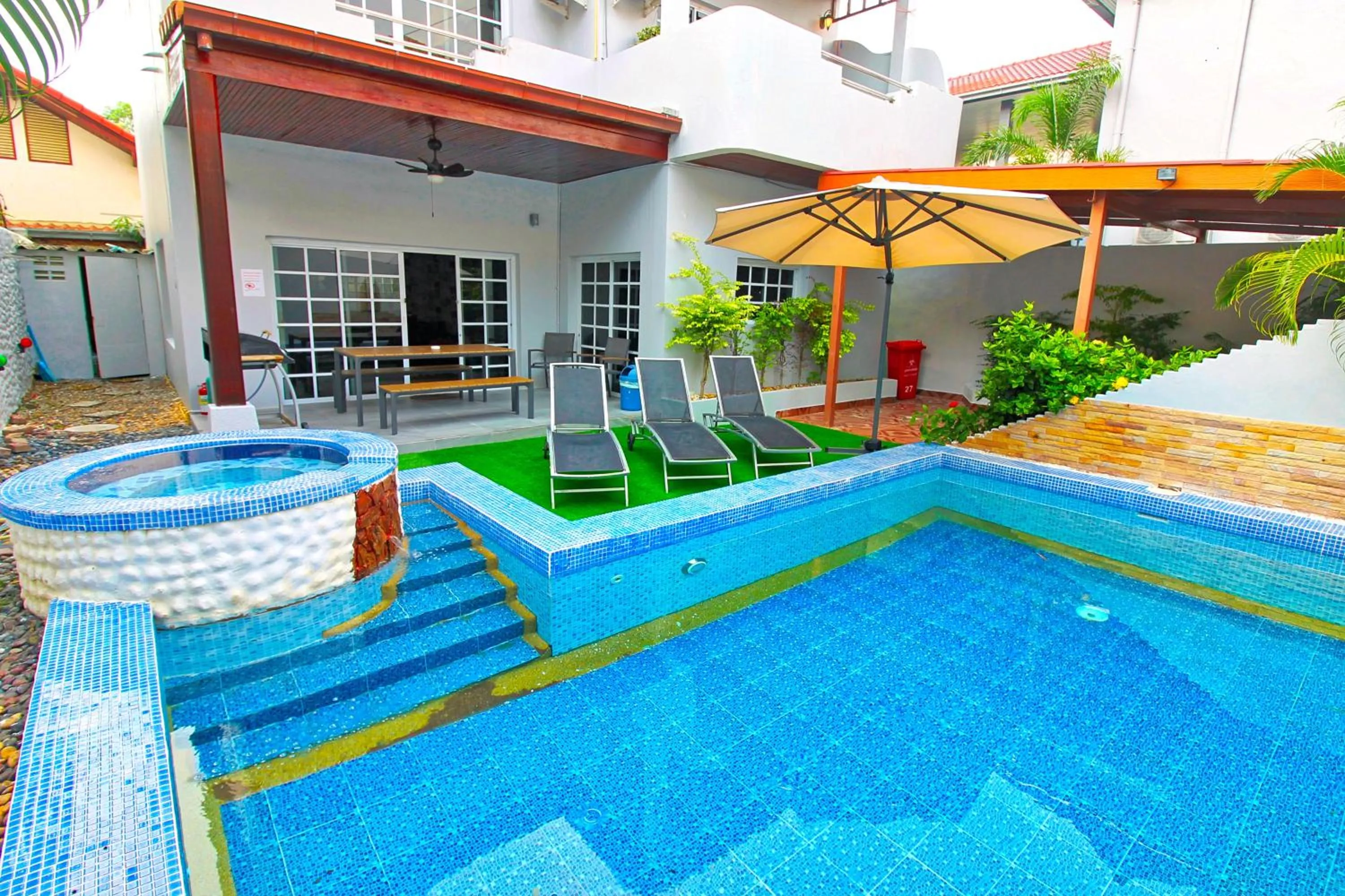 Private Pool Villa in Grande Adam Private Pool Villa