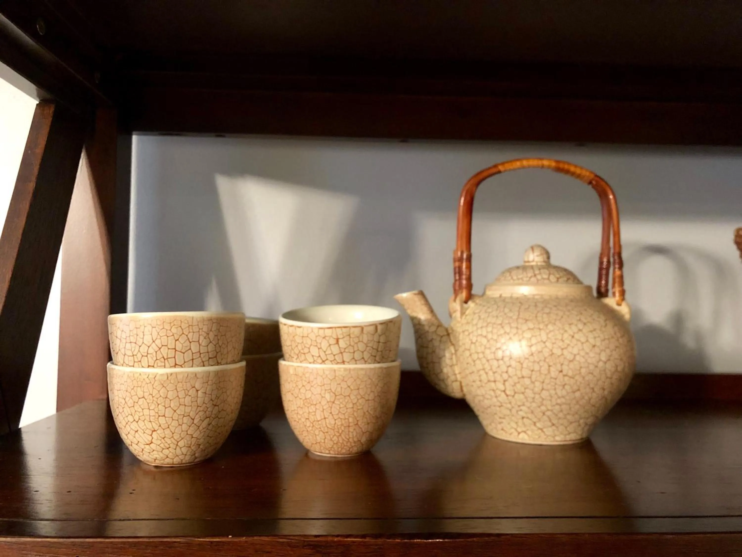 Food and drinks in 5 Bedroom Huge House in Best Location Parking Fireplace Back Yard