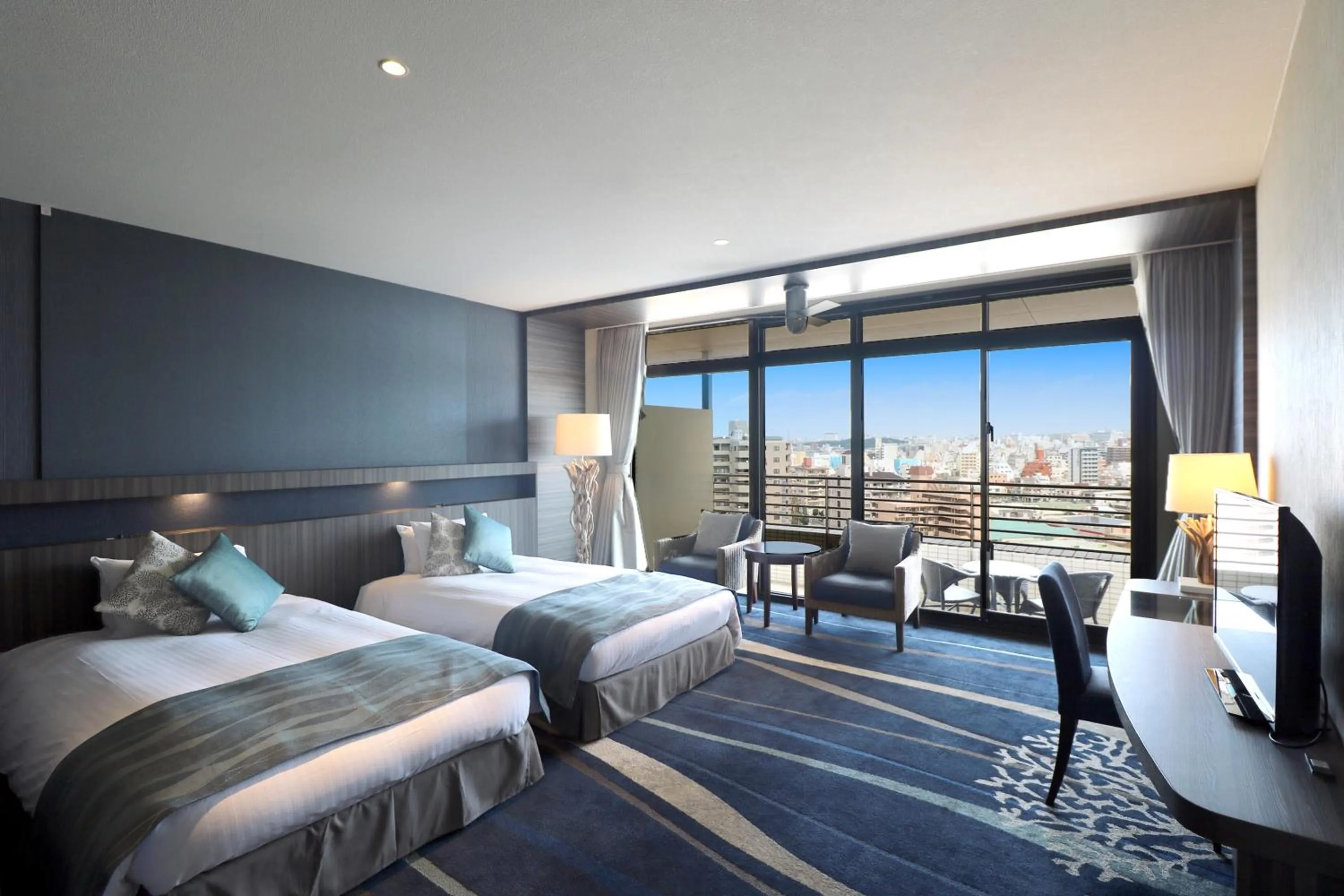 Balcony/Terrace, Bed in Loisir Hotel Naha