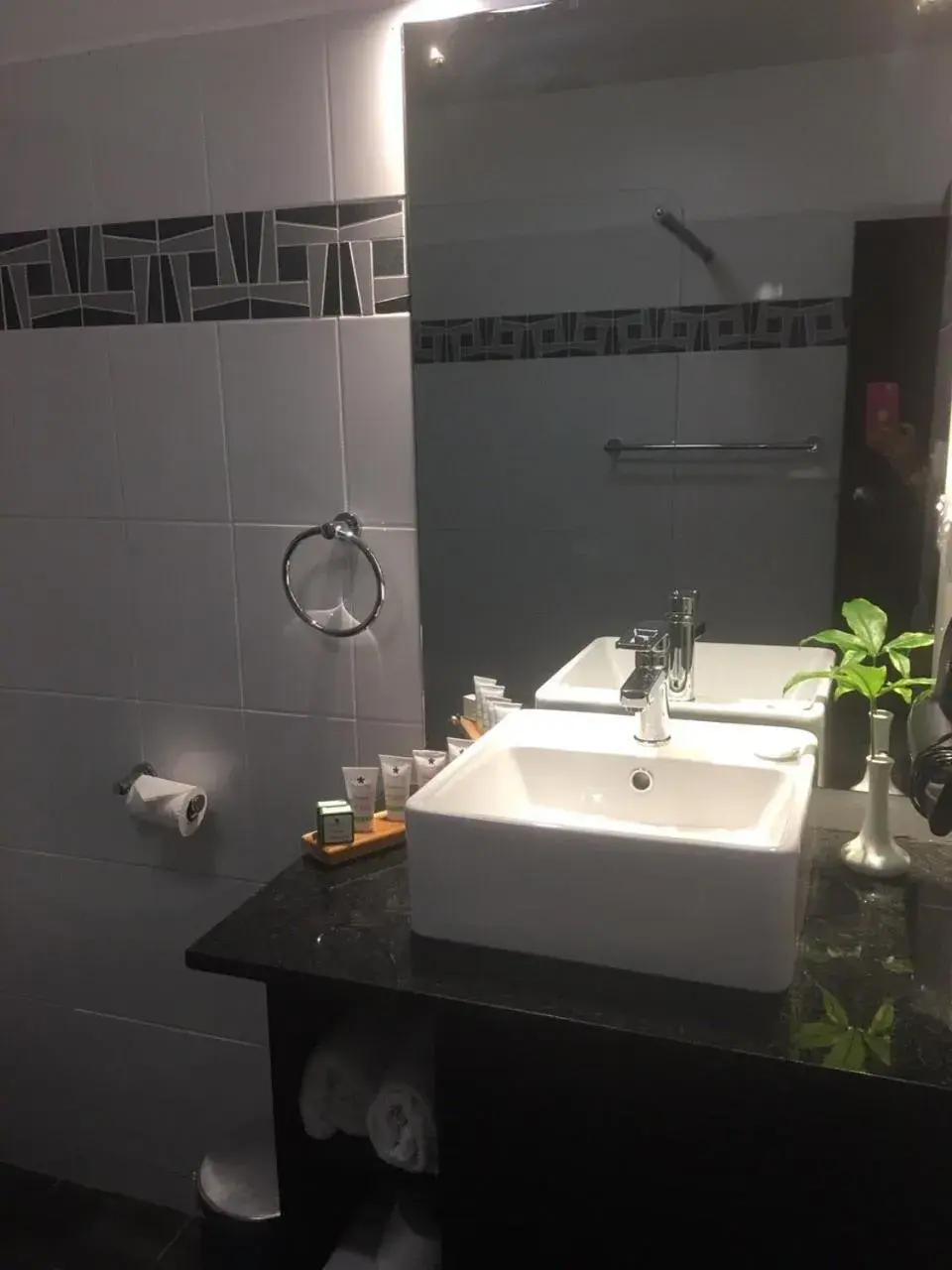 Bathroom in Suva Motor Inn Bathroom in Suva Motor Inn