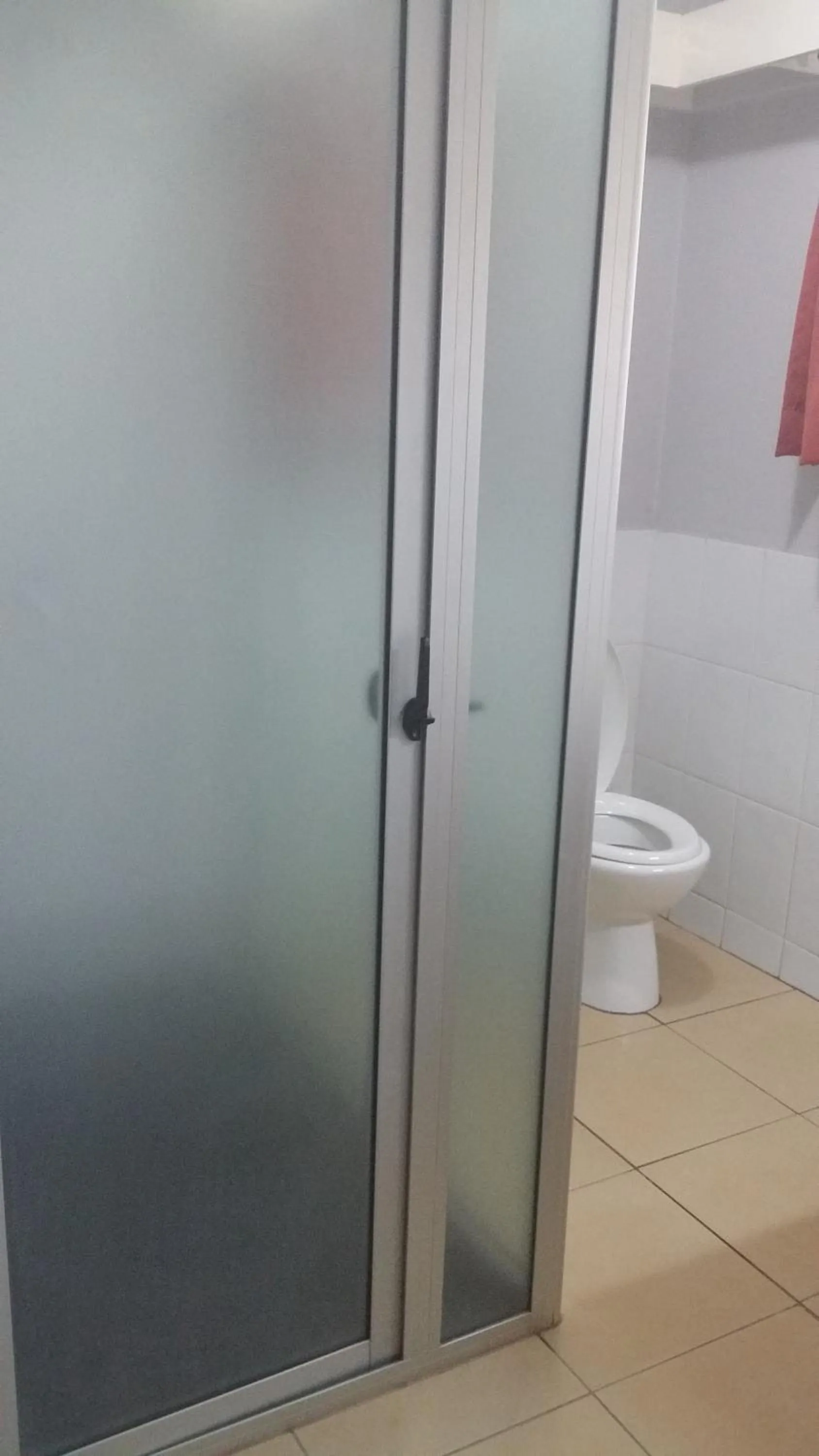 Bathroom in Suva Motor Inn