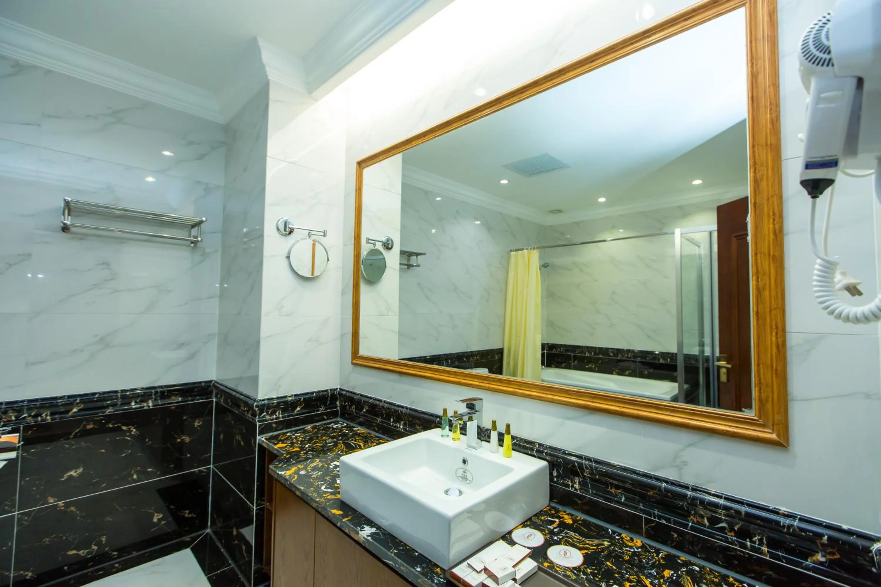 Paksong Danngarm Hotel