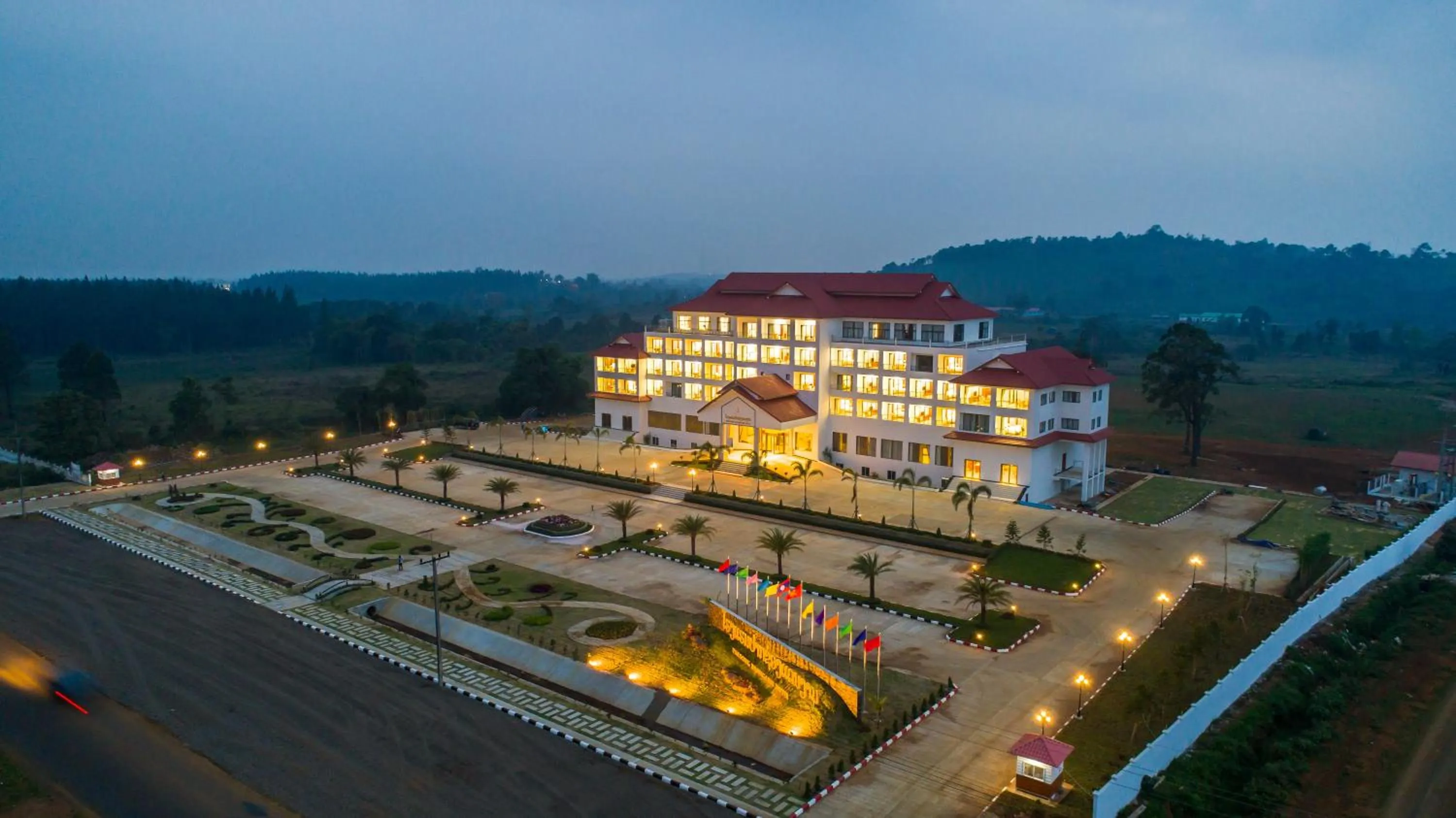 Property building in Paksong Danngarm Hotel