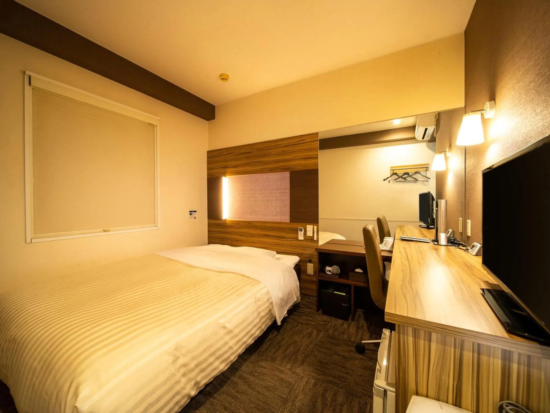 Photo of the whole room, Bed in Super Hotel Kochi