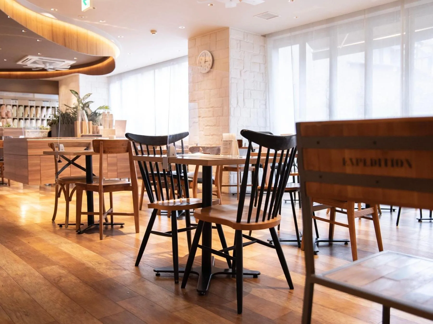 Lounge or bar in Super Hotel Kochi