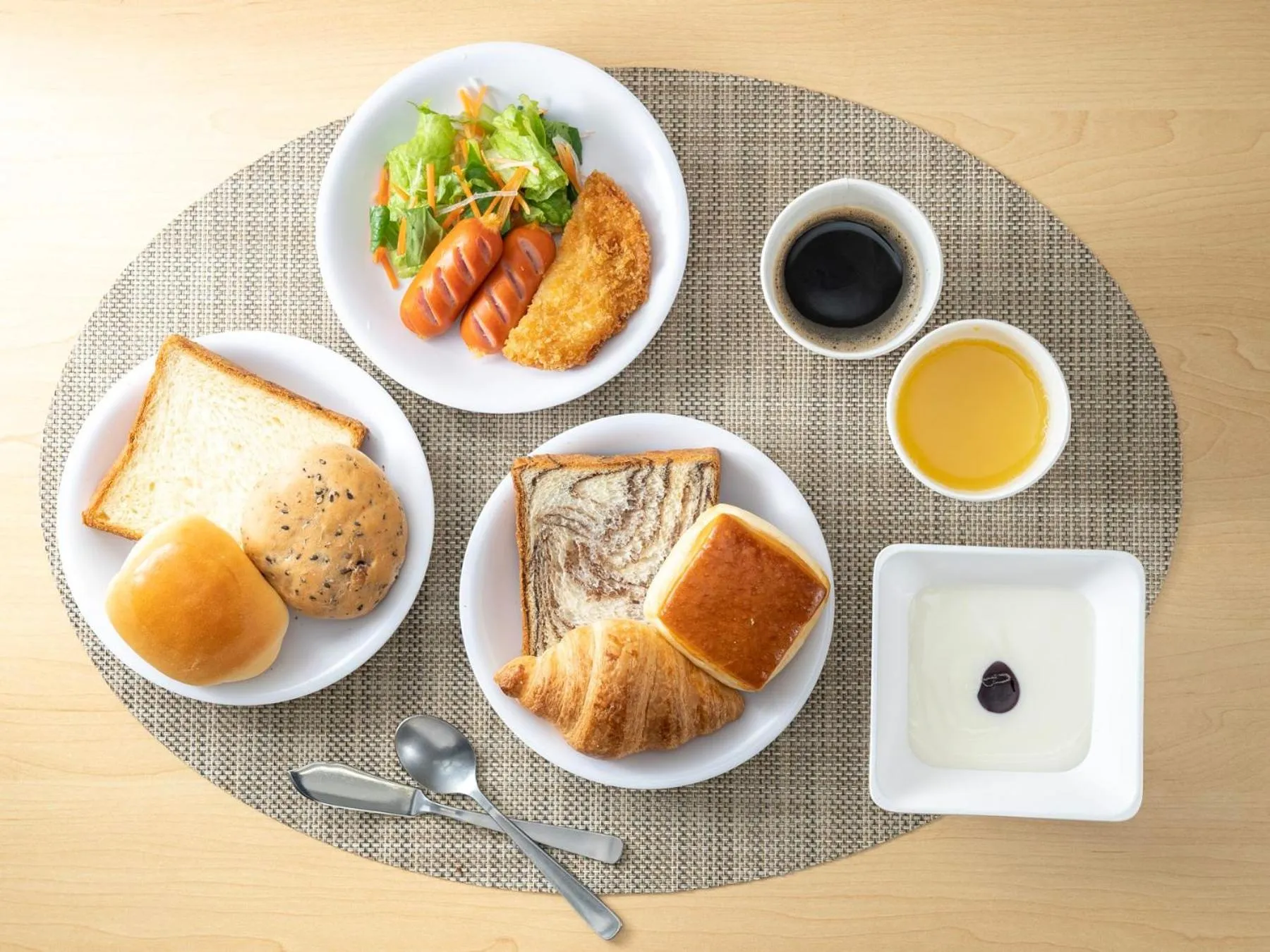 Breakfast in Super Hotel Kochi