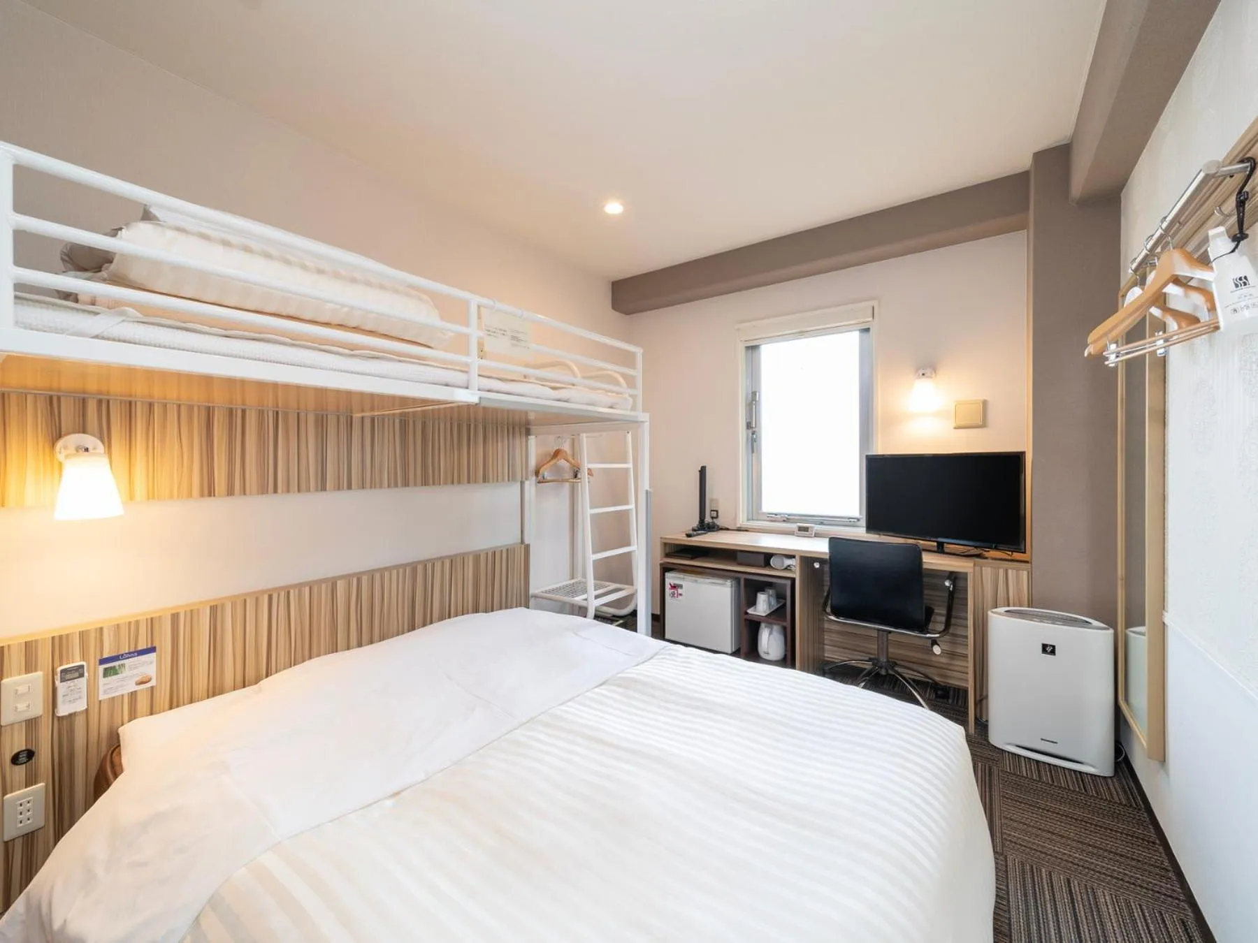 Photo of the whole room, Bed in Super Hotel Kochi