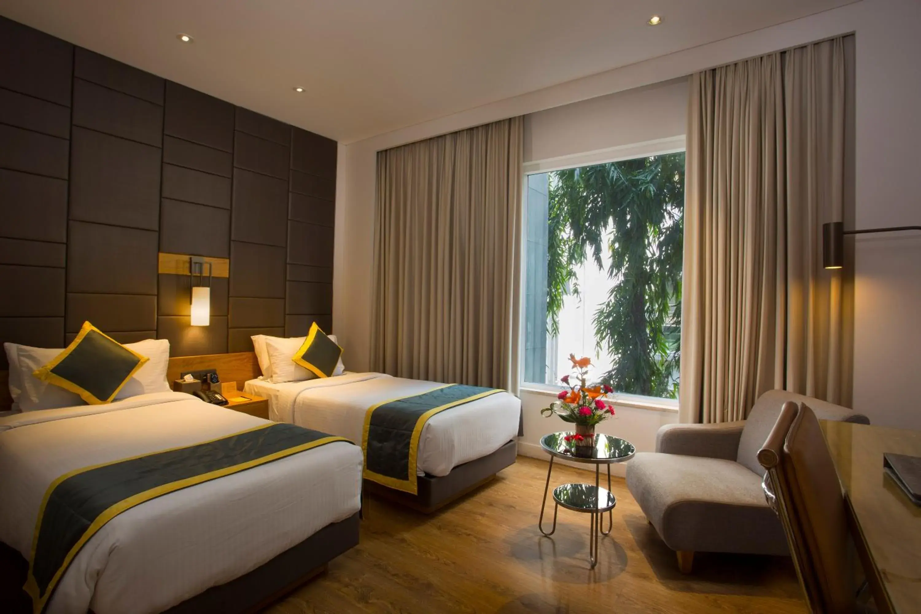 Photo of the whole room, Bed in Fountain Tree by TGI Photo of the whole room, Bed in Fountain Tree by TGI