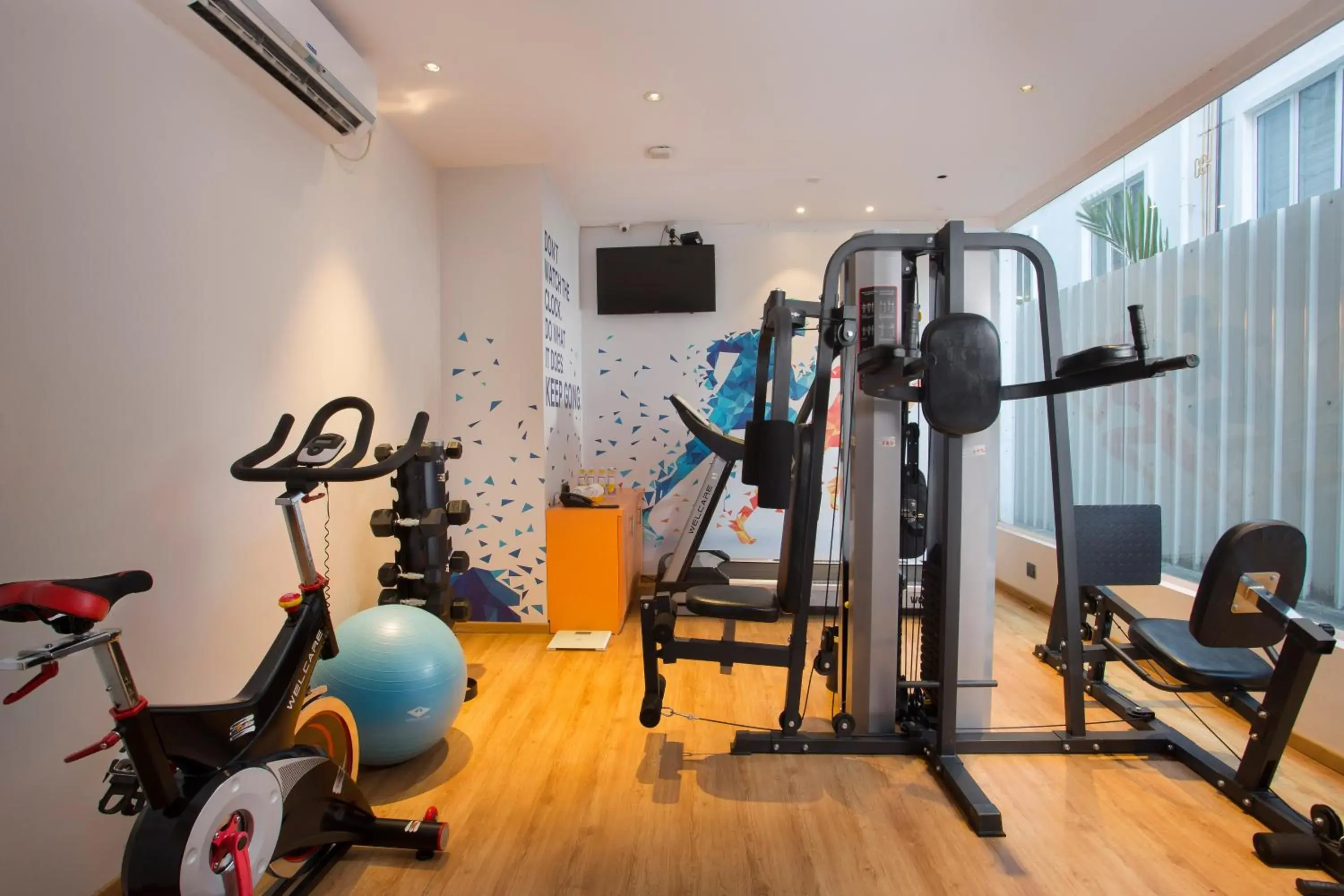Fitness centre/facilities in Fountain Tree by TGI Fitness centre/facilities in Fountain Tree by TGI
