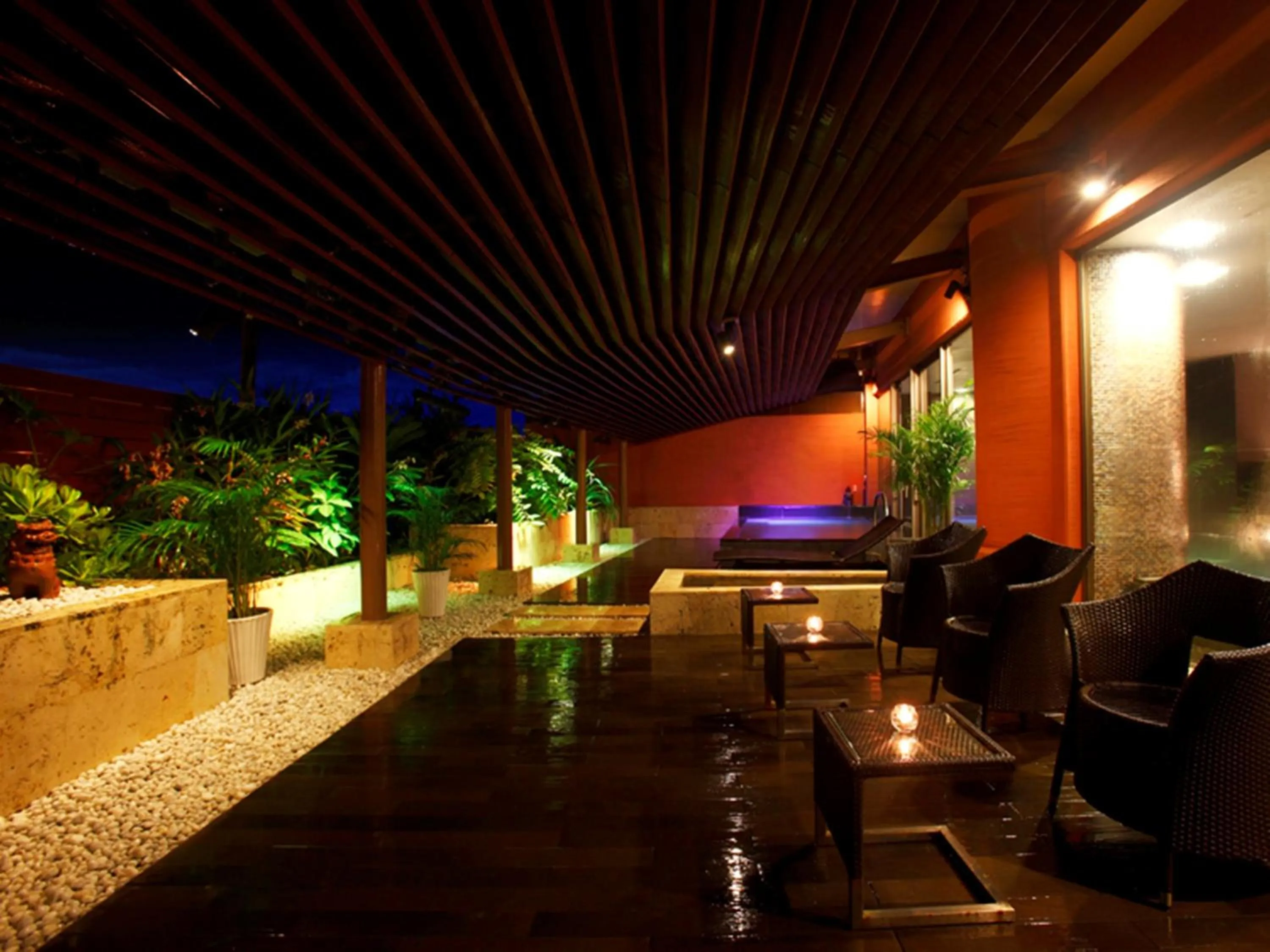 Hot Spring Bath in Loisir Spa Tower Naha