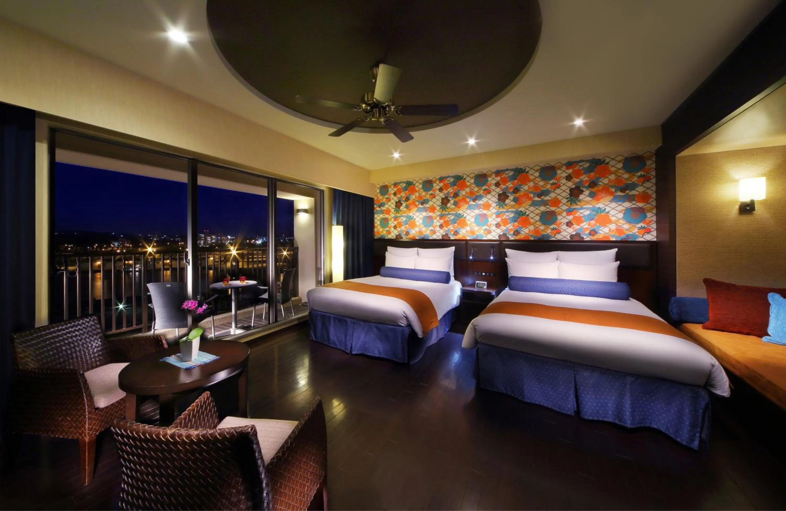 Photo of the whole room, Bed in Loisir Spa Tower Naha