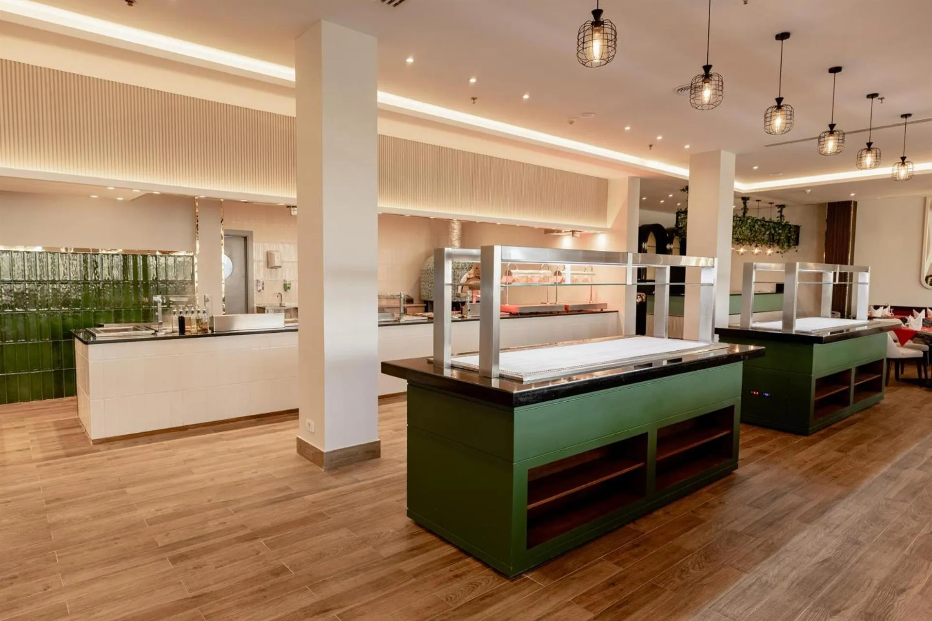 Palm Beach Resort Families and Couples only