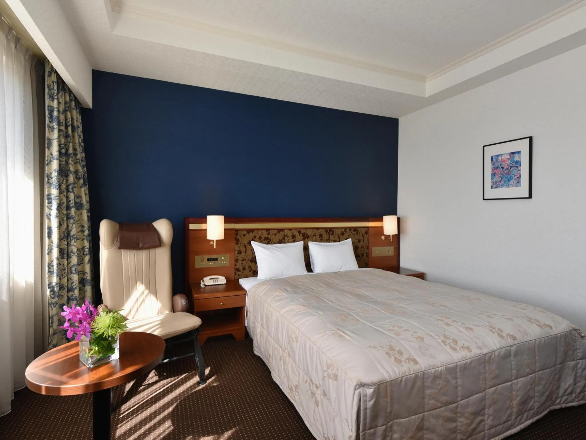 Photo of the whole room, Bed in Hotel Crown Palais Chiryu