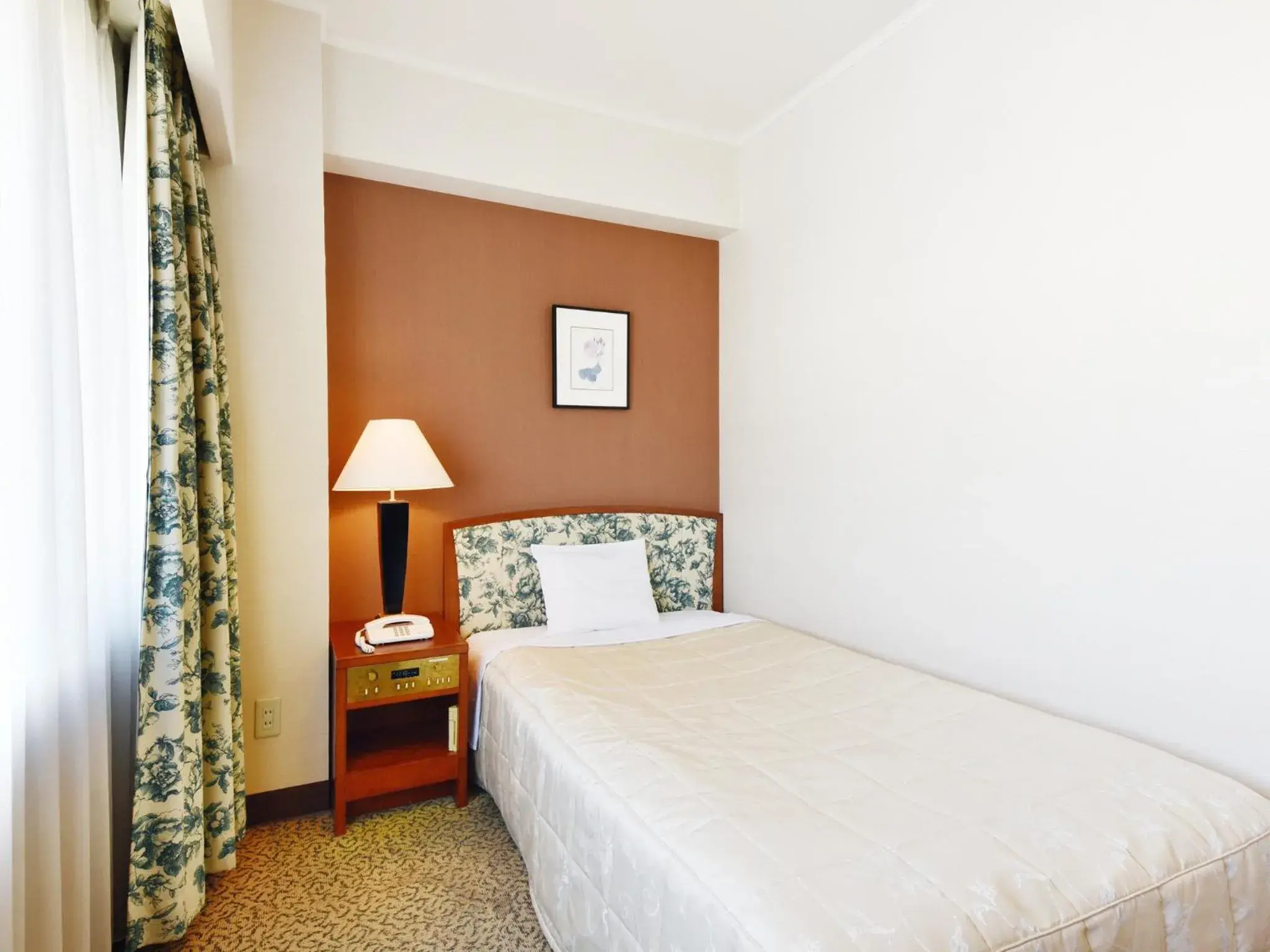 Photo of the whole room, Bed in Hotel Crown Palais Chiryu Photo of the whole room, Bed in Hotel Crown Palais Chiryu